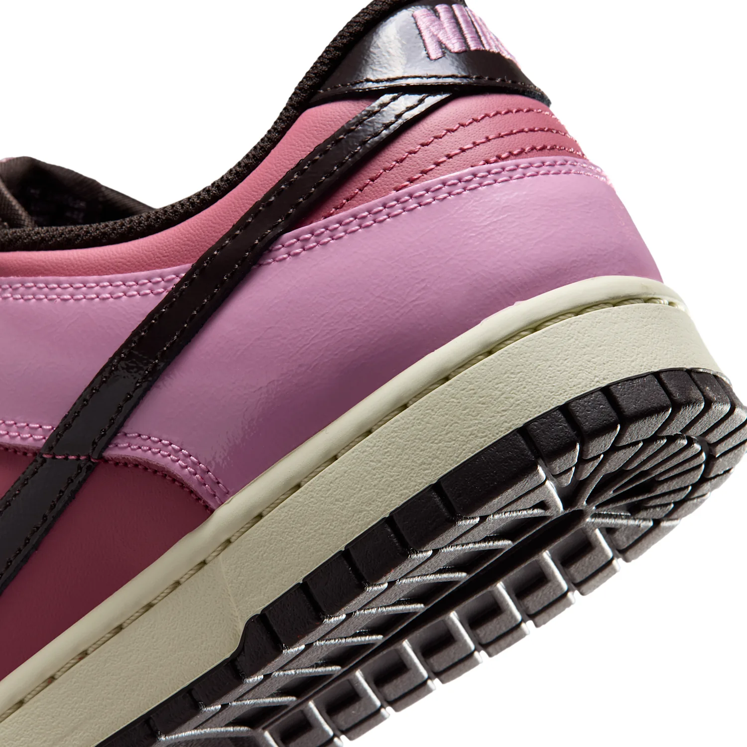Nike Dunk Low Retro image 8
