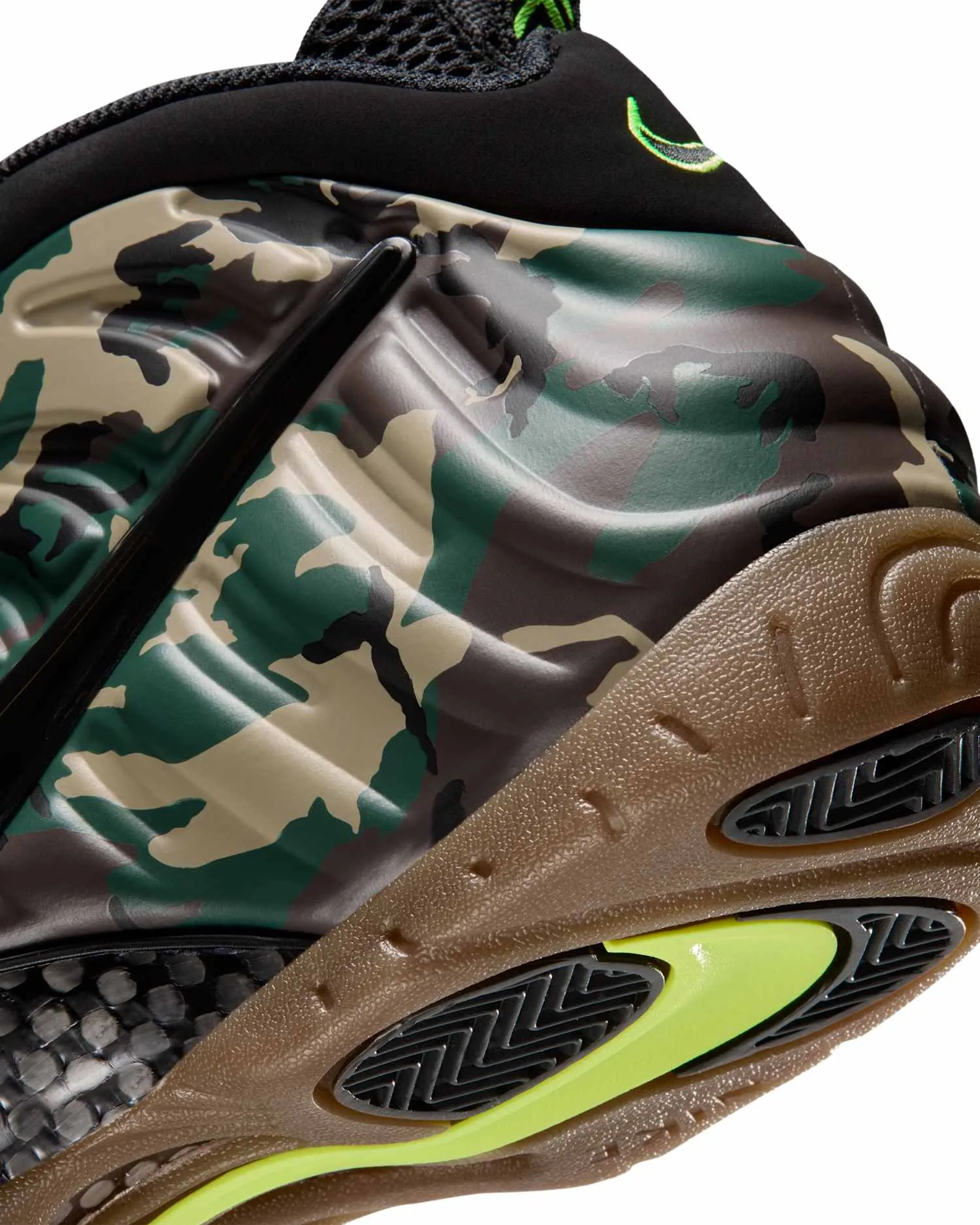 Nike Air Foamposite Pro Premium image 8