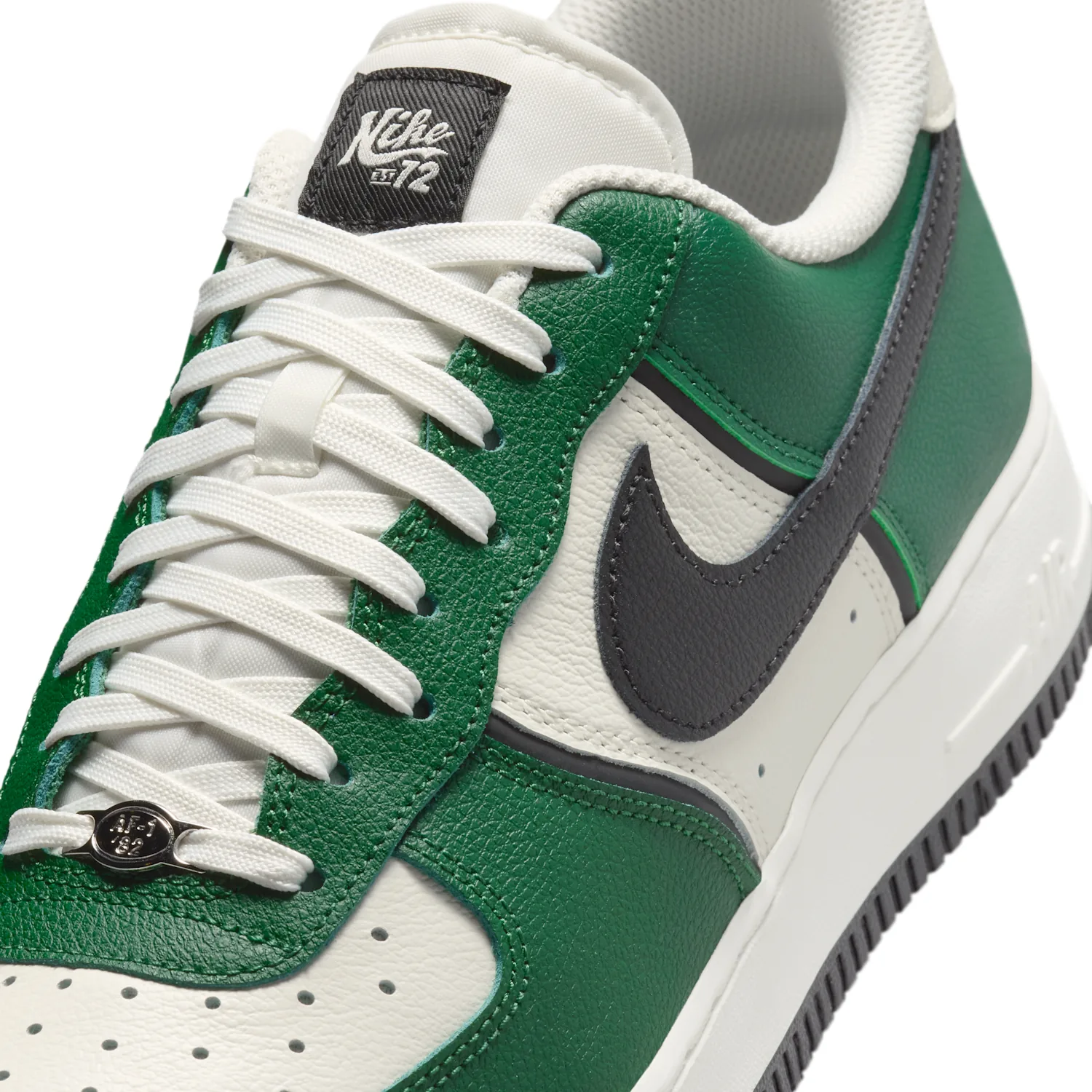 Nike Air Force 1 '07 LV8 image 7