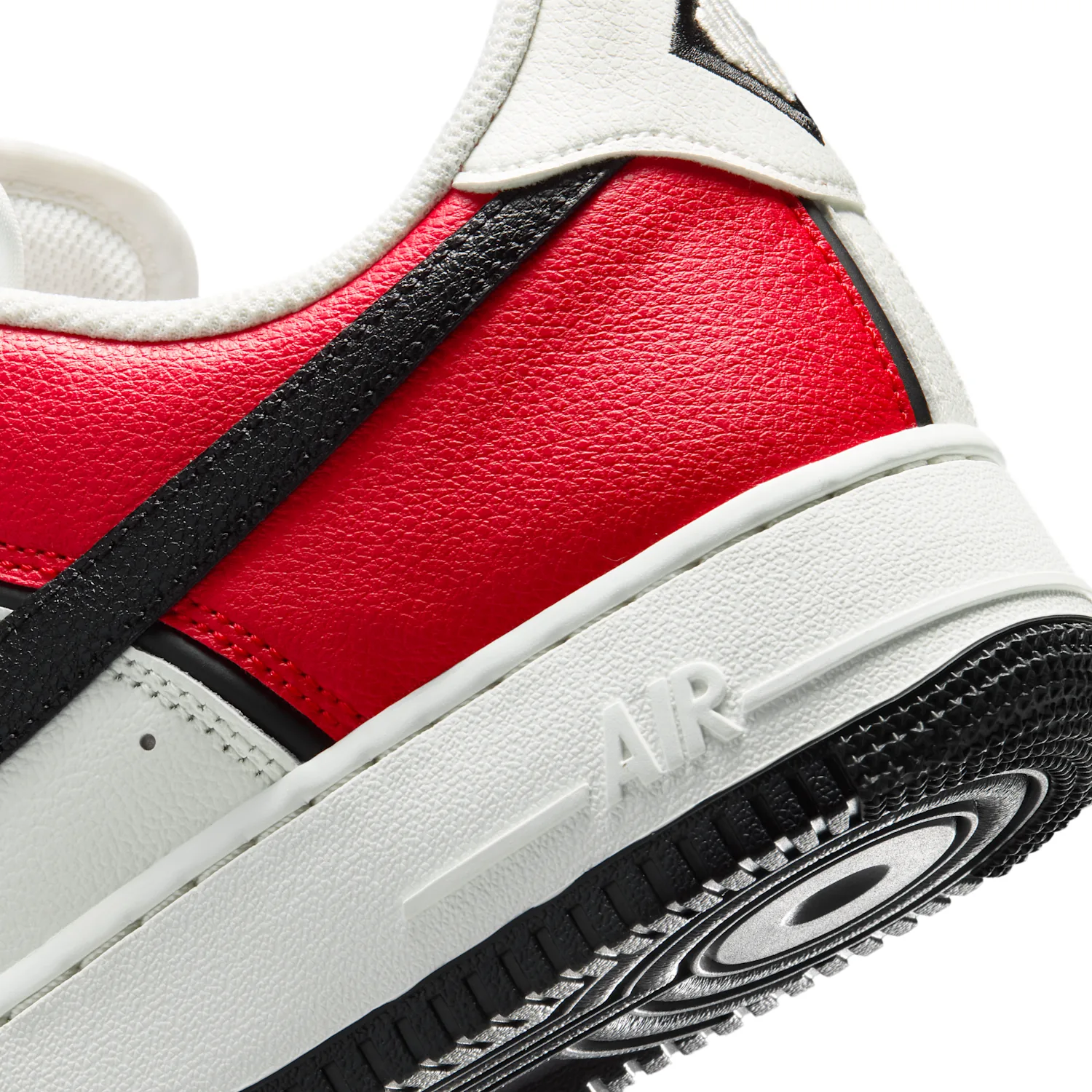 Nike Air Force 1 '07 LV8 image 8