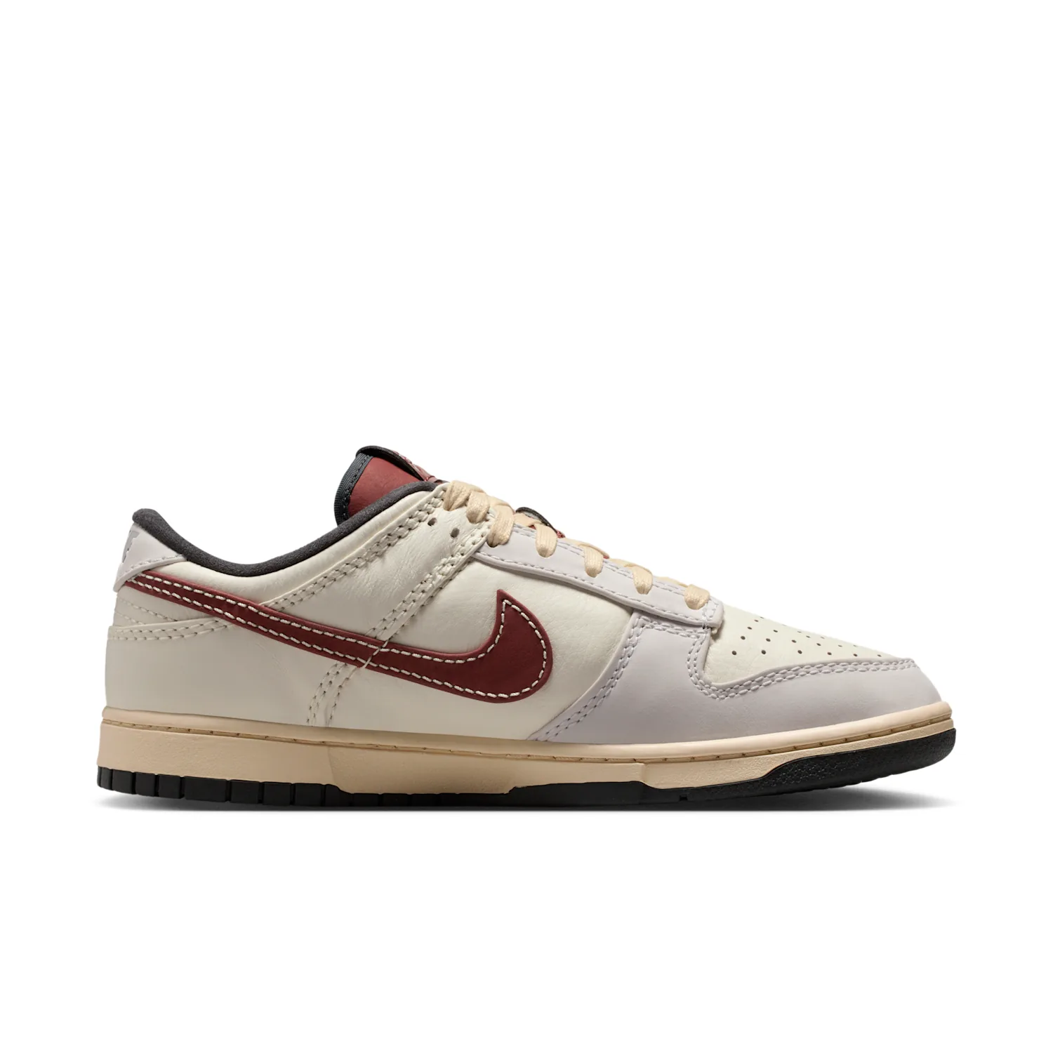 Nike Dunk Low image 3