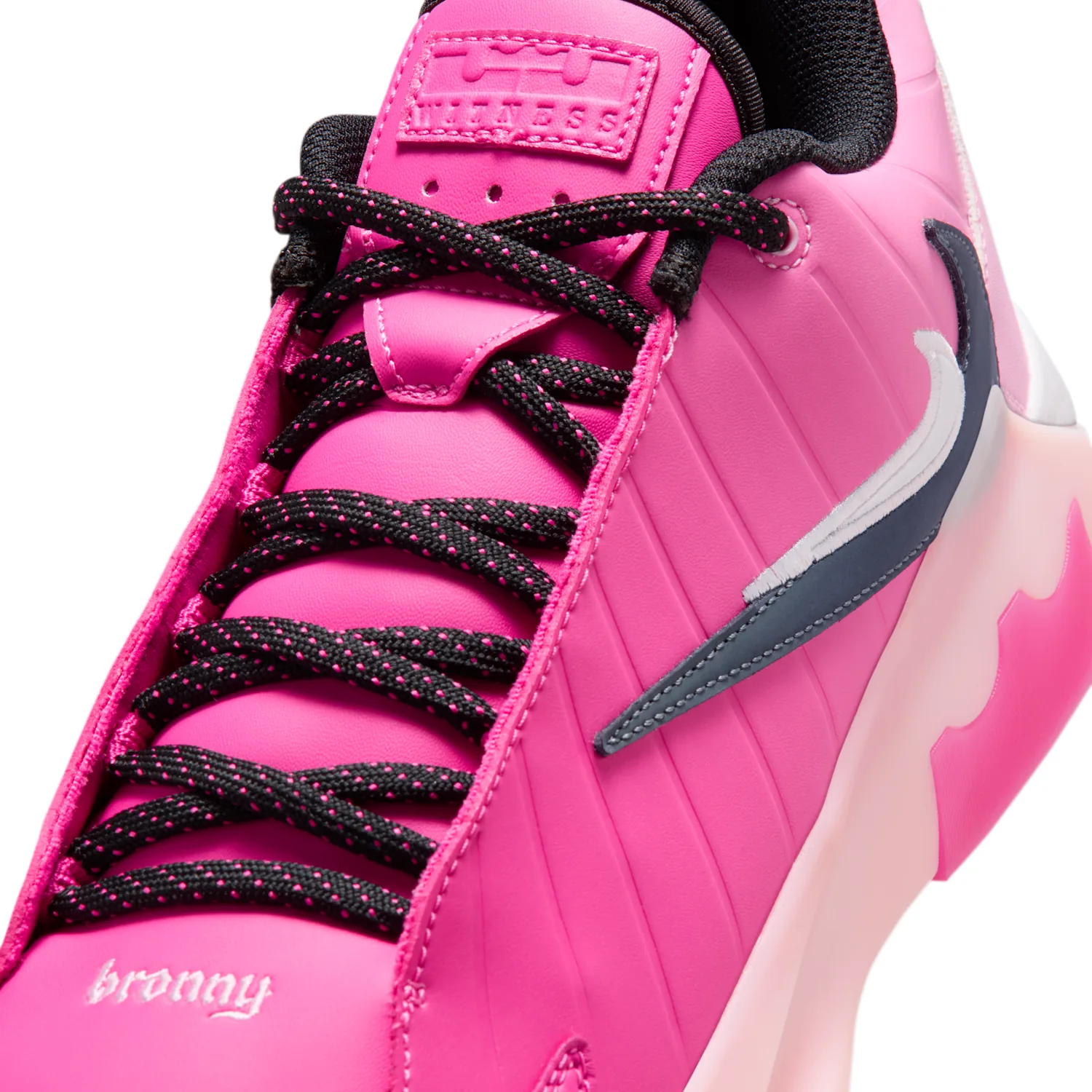 LeBron Witness 9 image 7