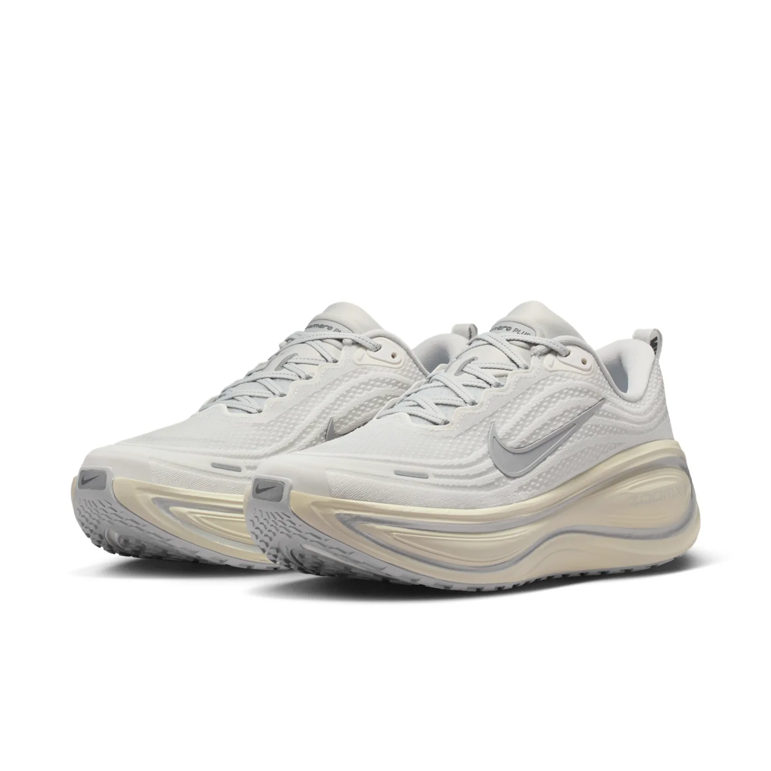 Nike Vomero Plus image 7