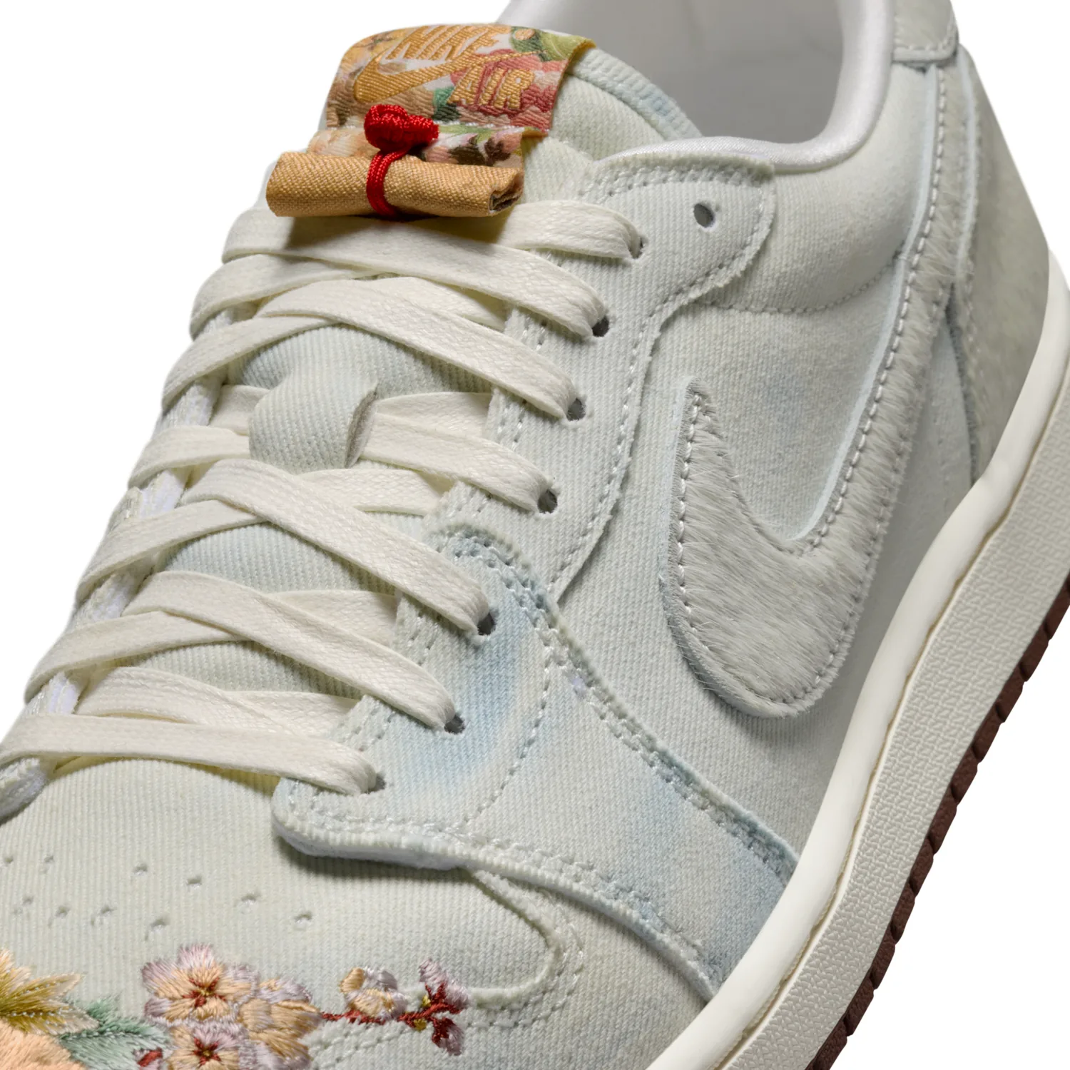 Air Jordan 1 Retro Low OG image 7