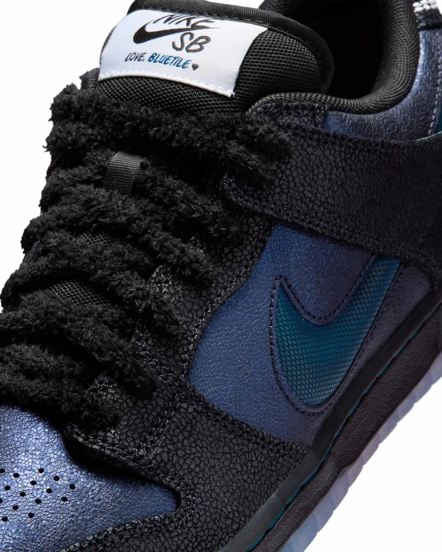 Nike SB Dunk Low x Bluetile image 12