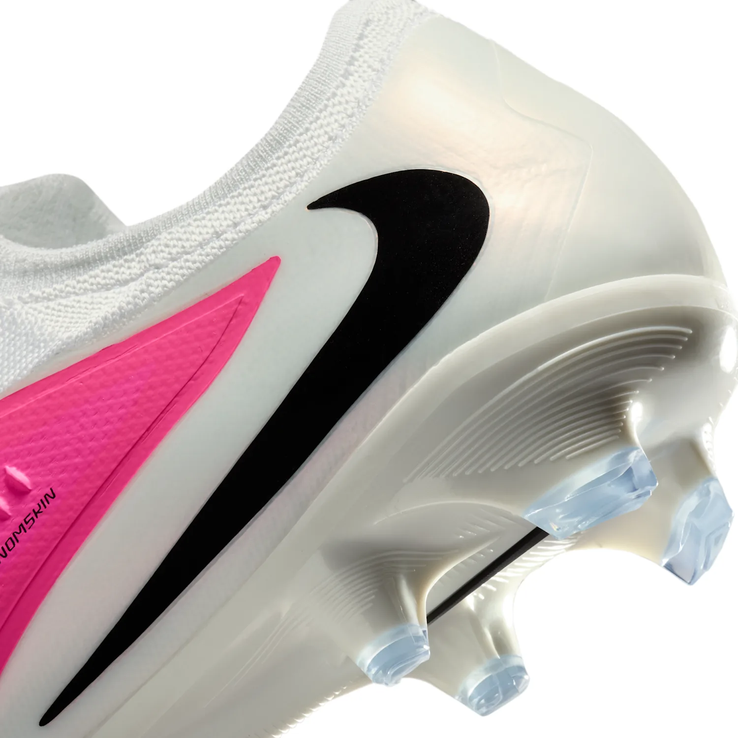 Nike Phantom 6 Low Pro image 9