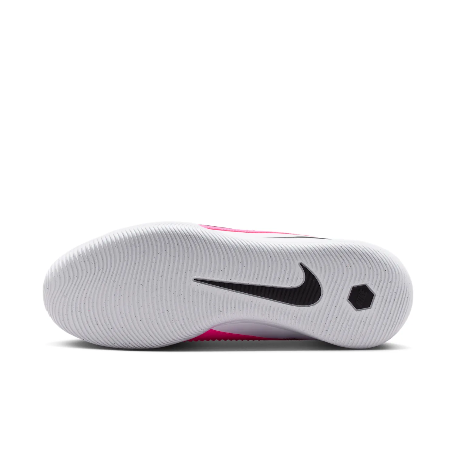 Nike Phantom 6 Low Academy image 2