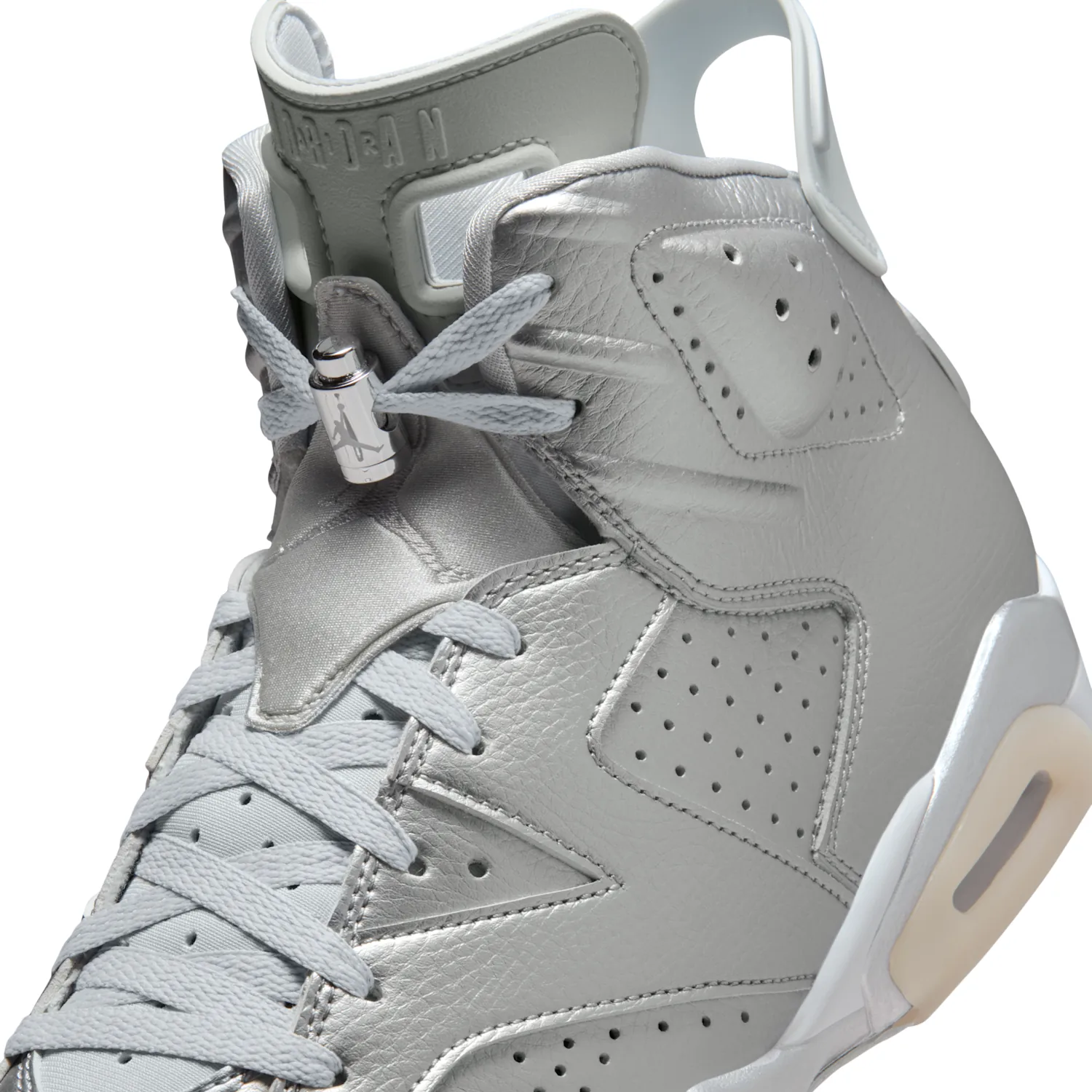 Air Jordan 6 Retro x Paris Saint-Germain "Metallic Silver" image 7