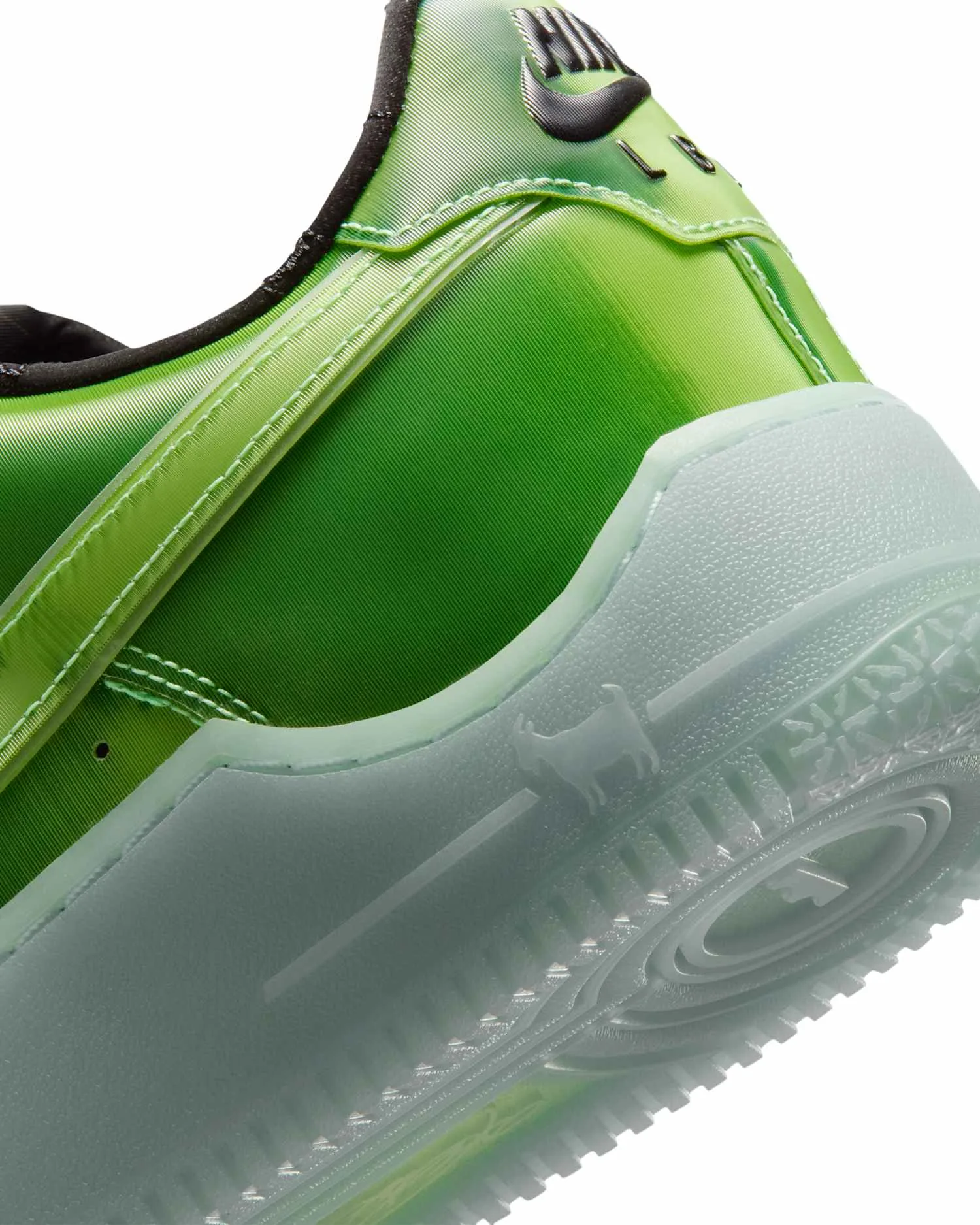 Nike Air Force 1 x Lebron image 13