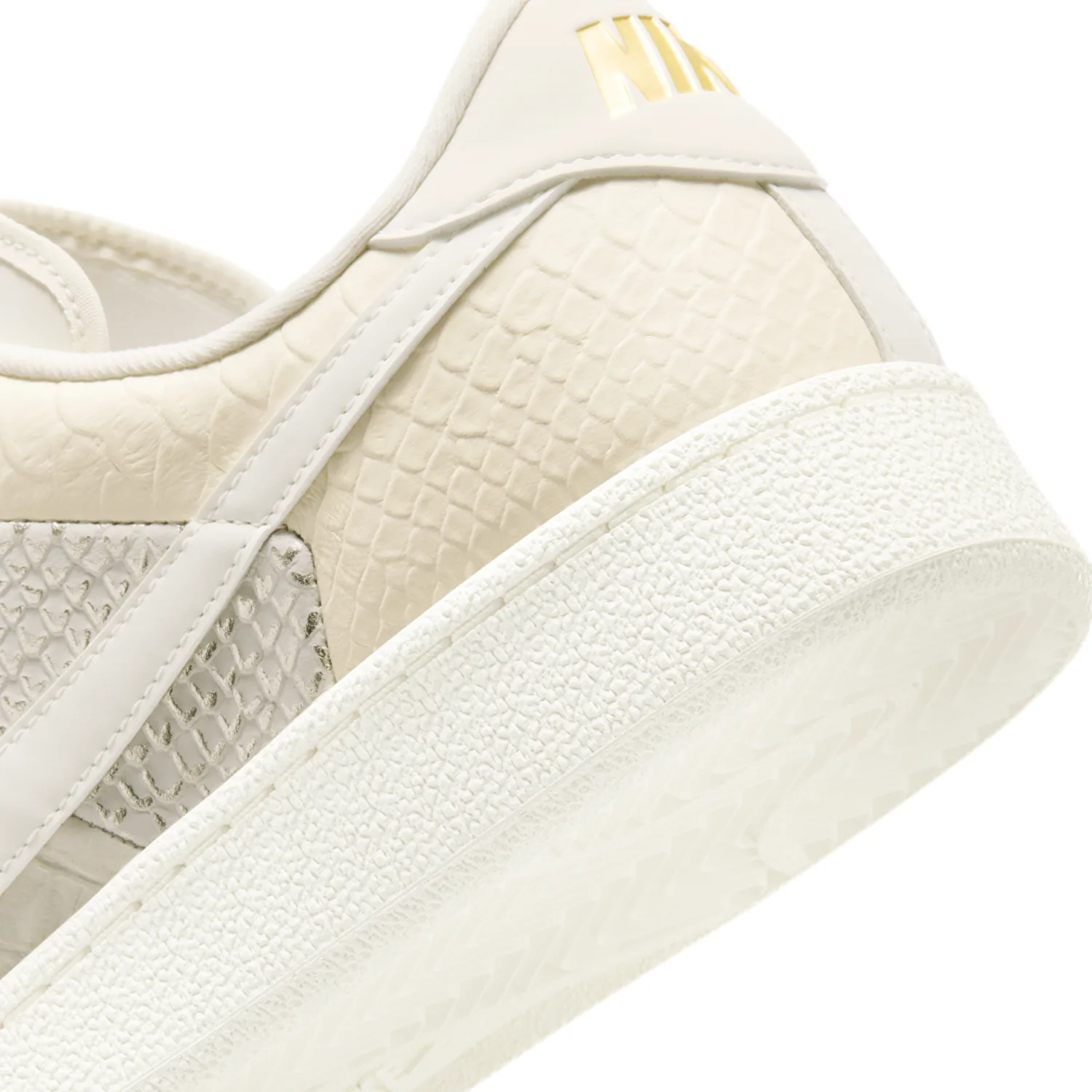 Nike Tennis Classic PRM image 8