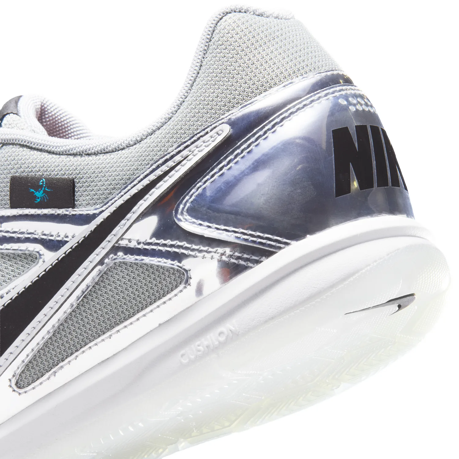 Nike Gato LV8 image 8