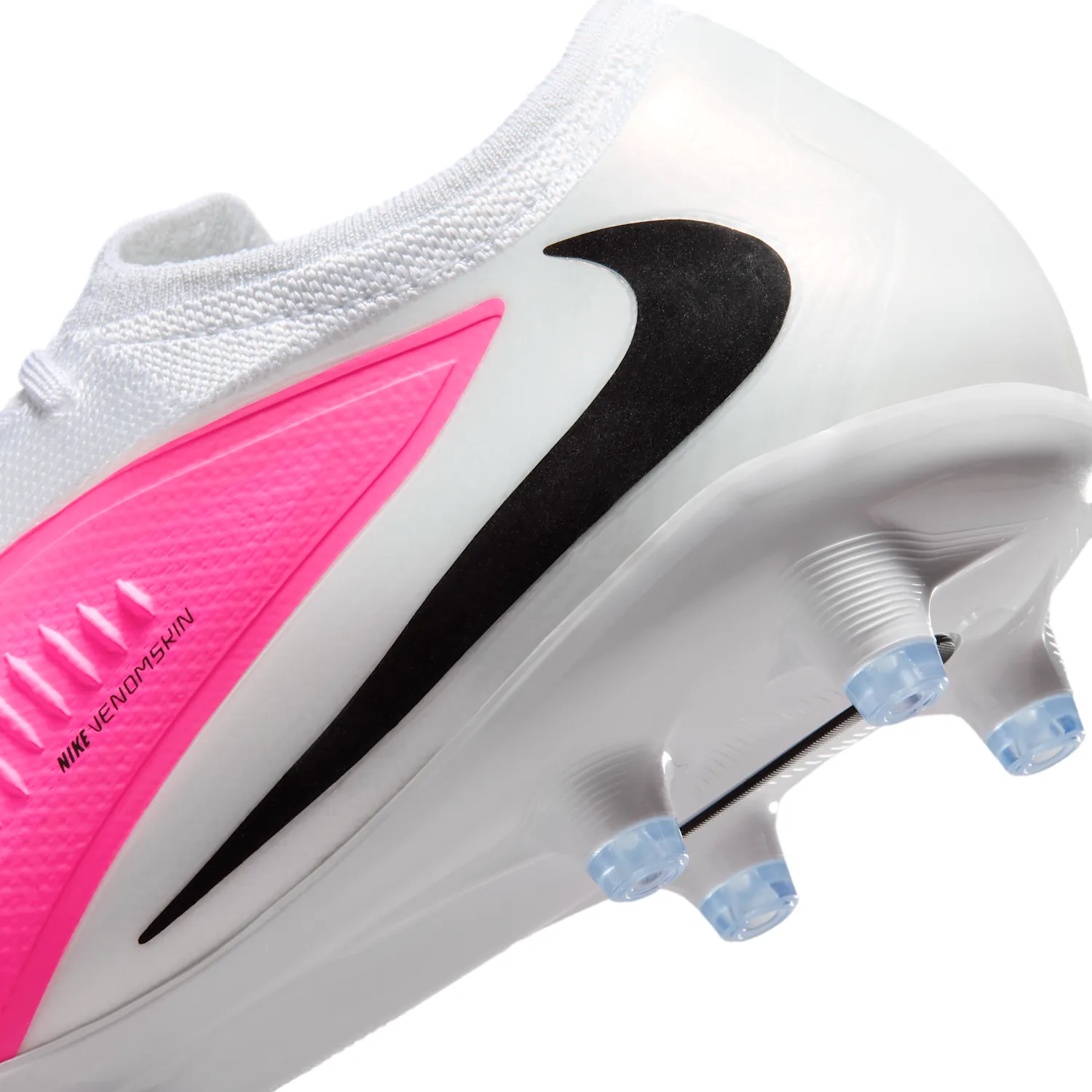 Nike Phantom 6 Low Pro image 9