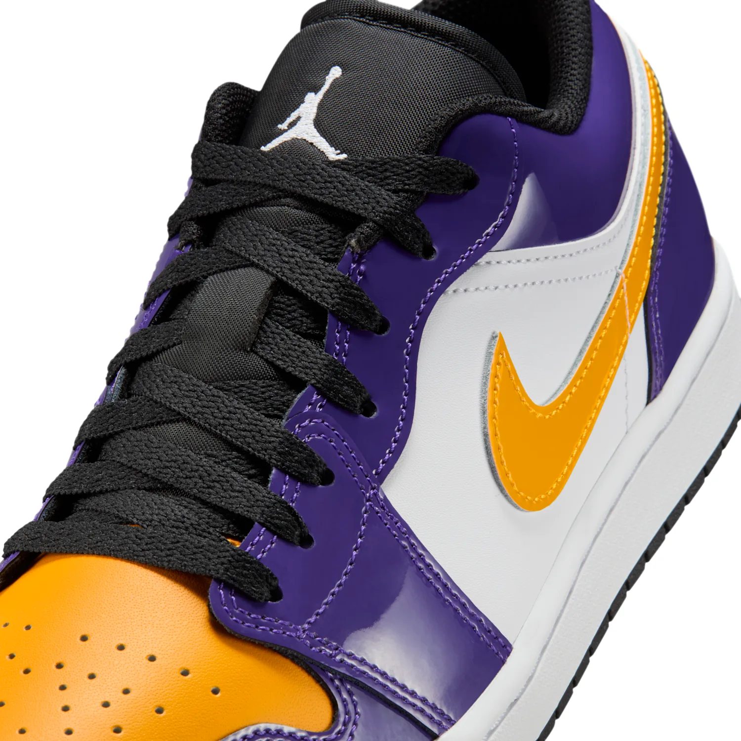 Air Jordan 1 Low SE image 7