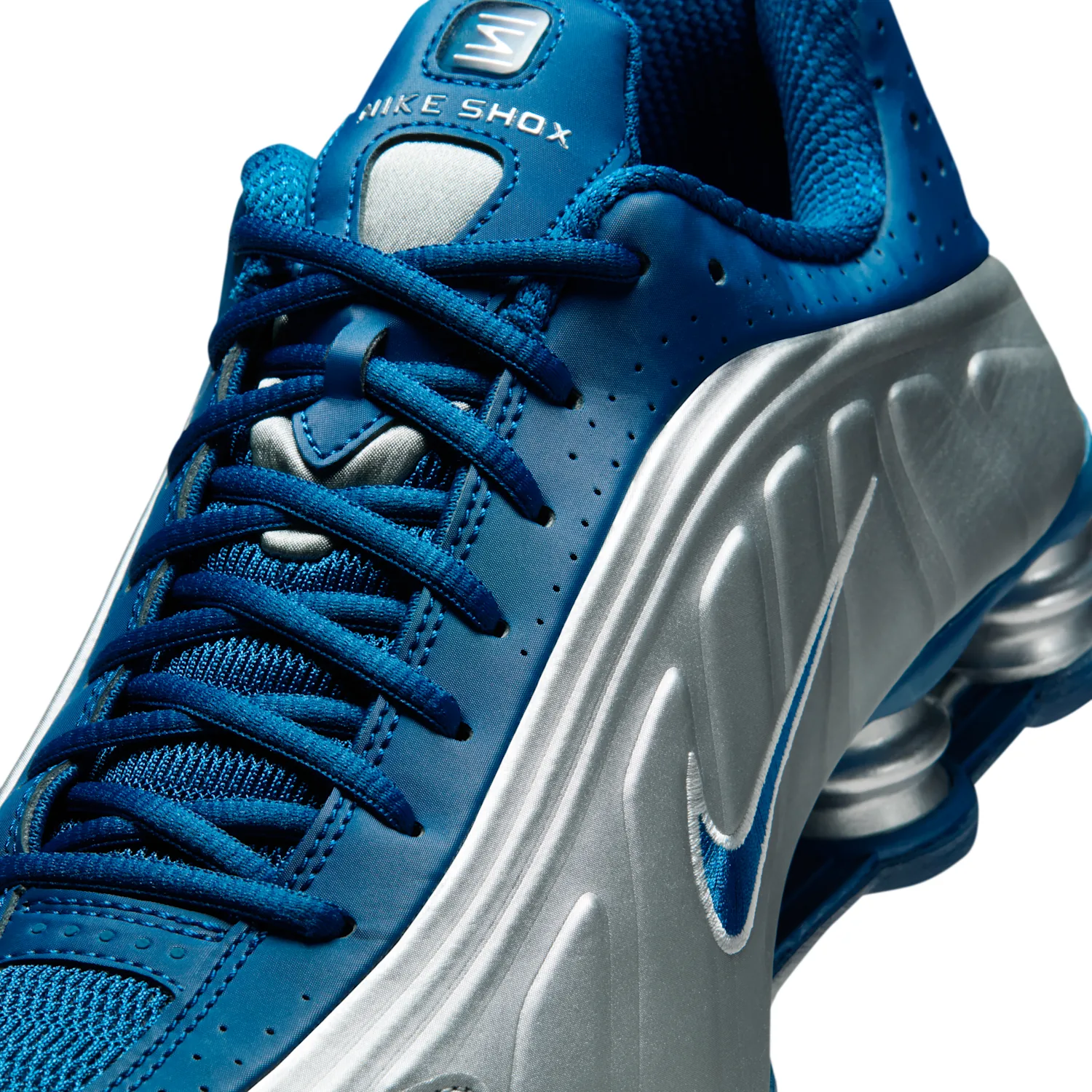 Nike Shox R4 image 7