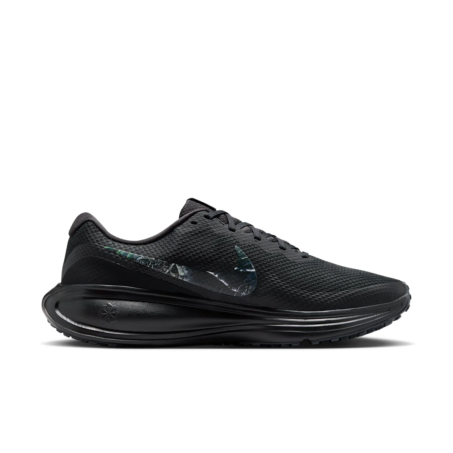 Nike Revolution 8 image 3