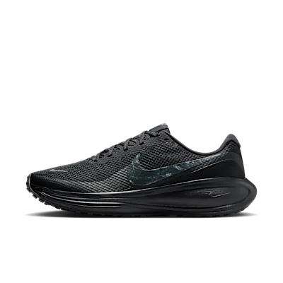 Nike Revolution 8