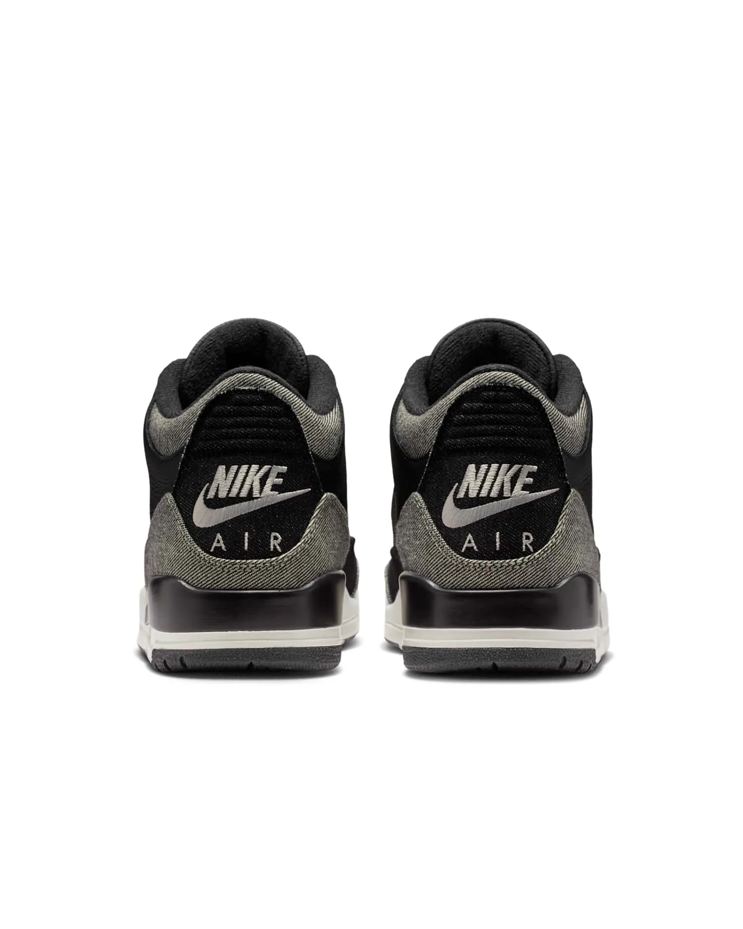 Air Jordan 3 x Levi's® "Black and White" image 5