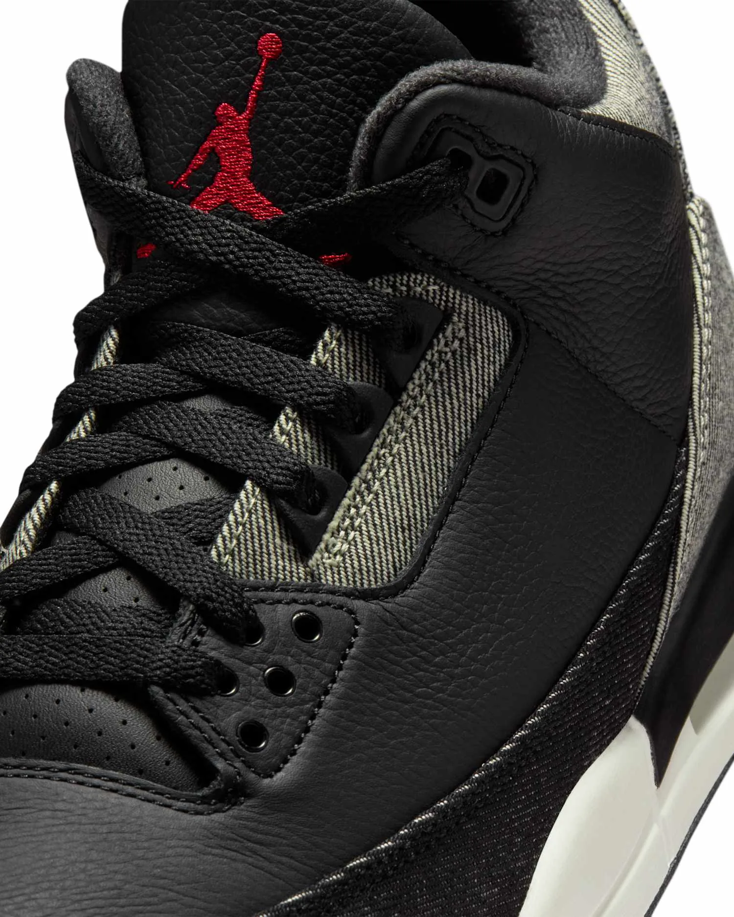 Air Jordan 3 x Levi's® "Black and White" image 9