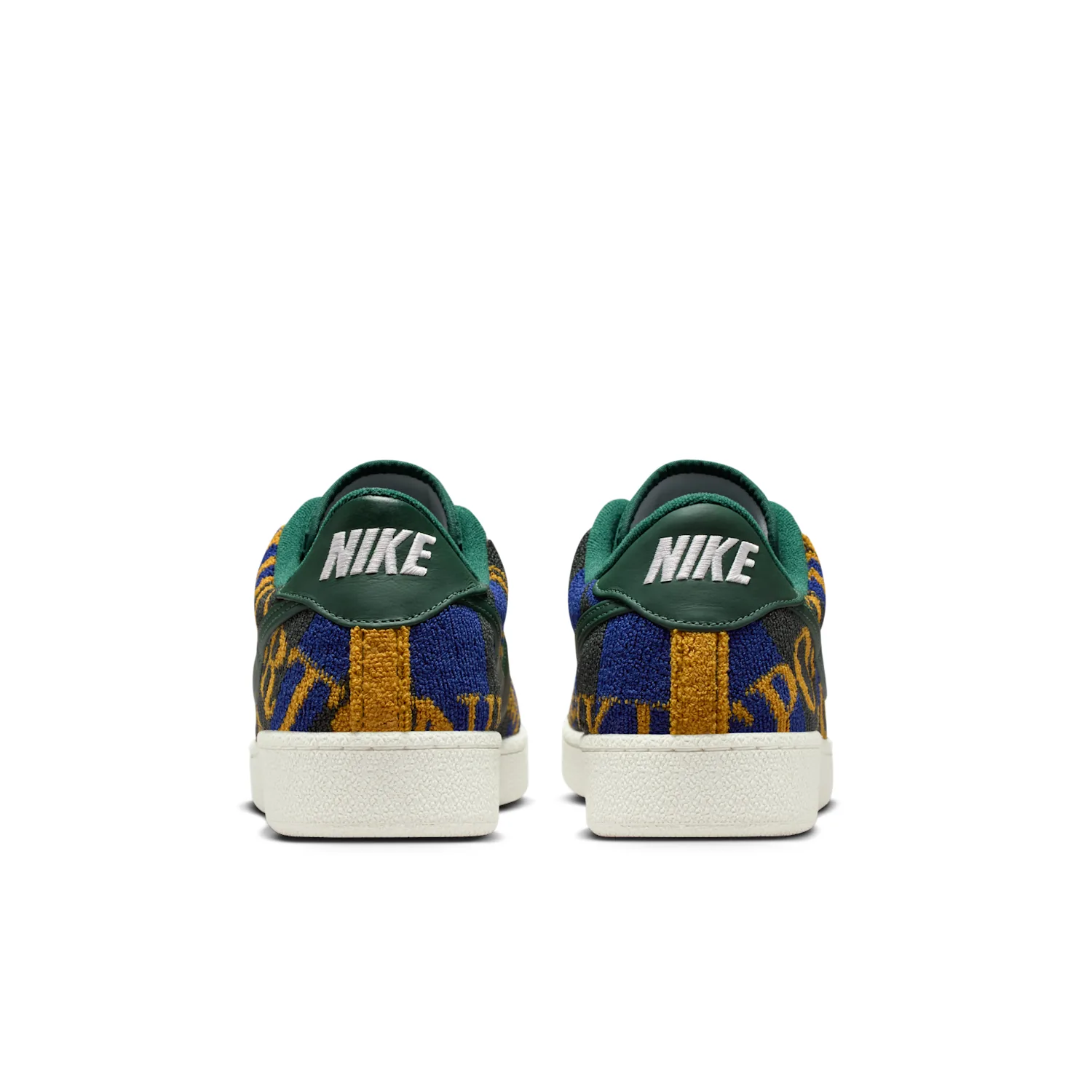 Nike Tennis Classic PRM image 6