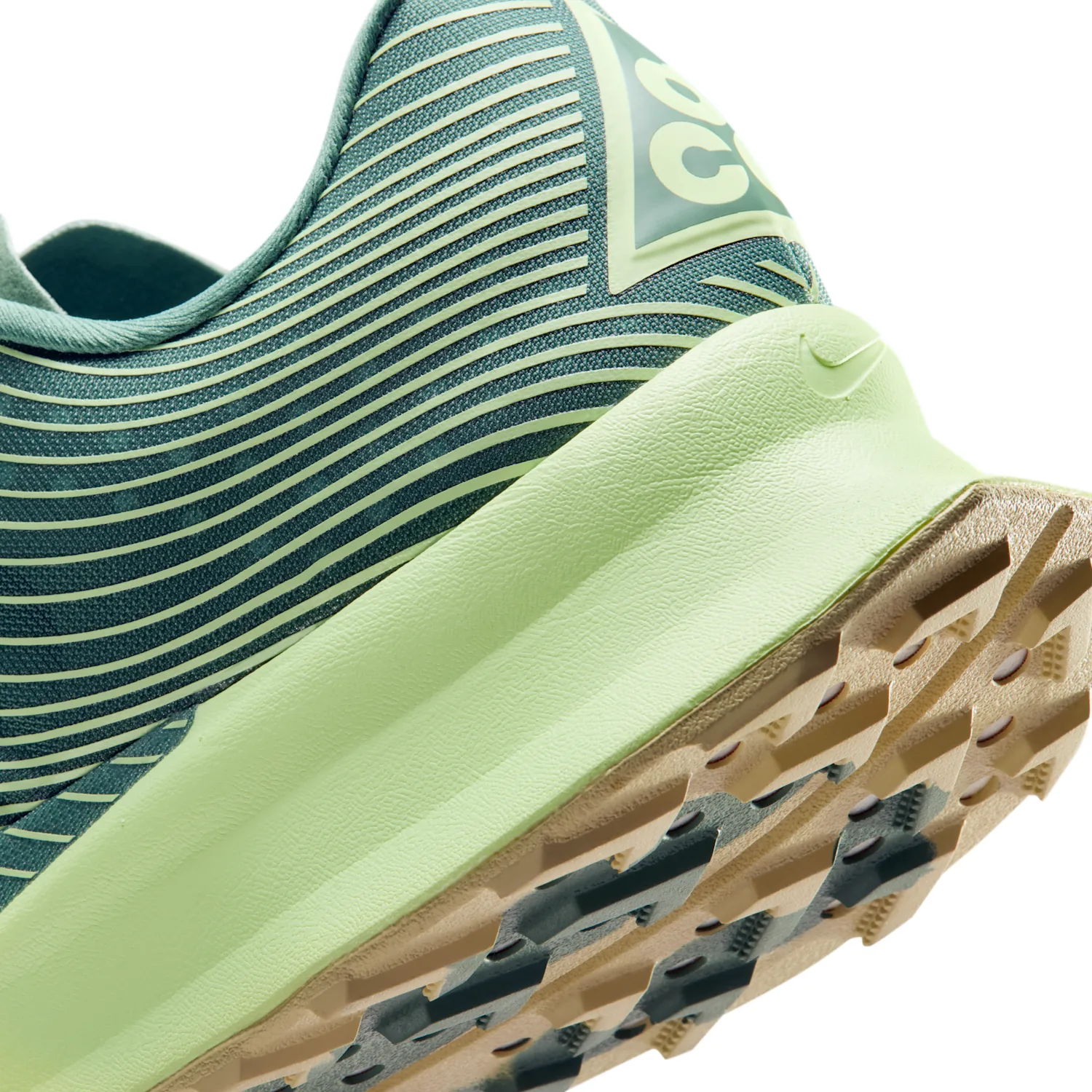 Nike ACG Ultrafly Trail image 8