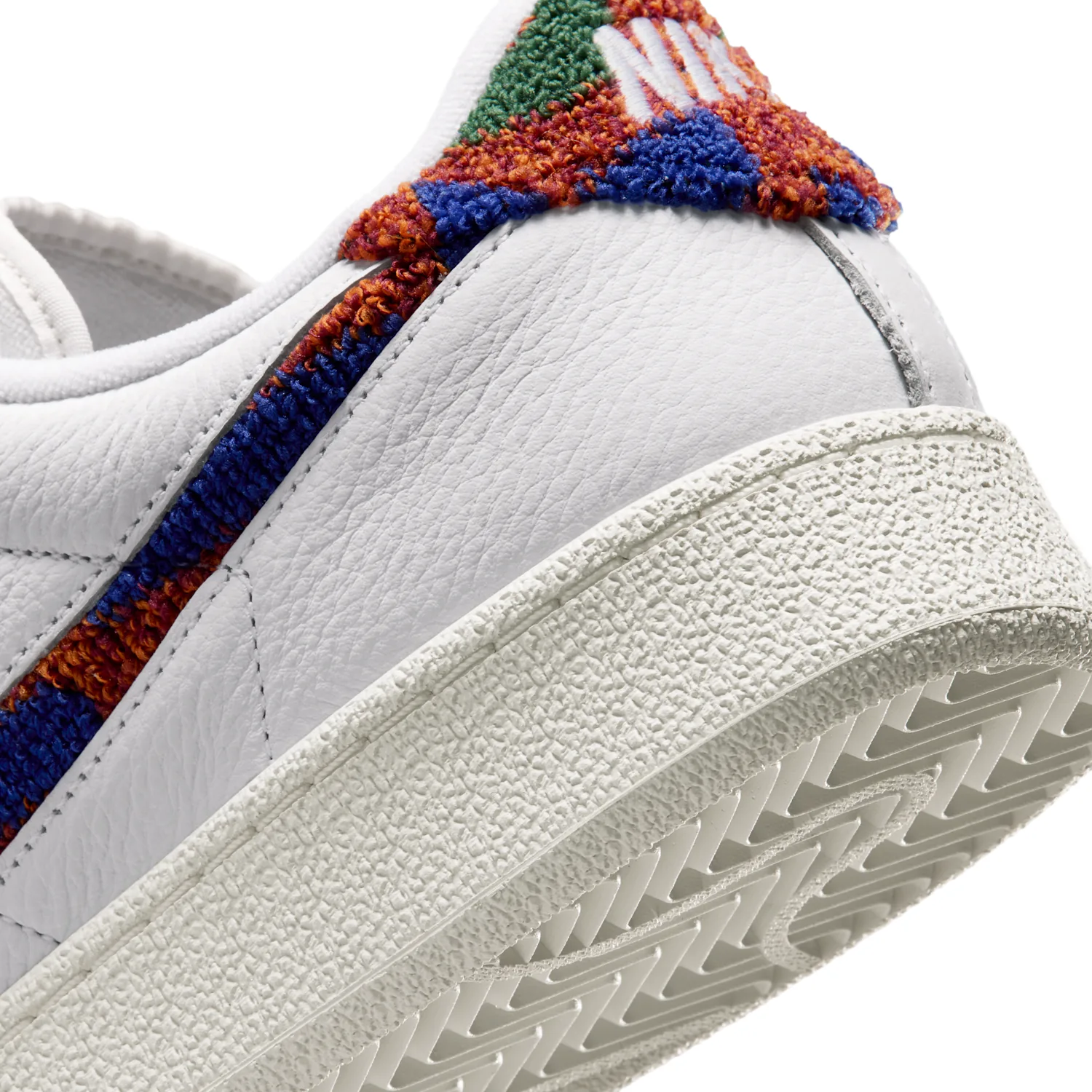 Nike Tennis Classic PRM image 8