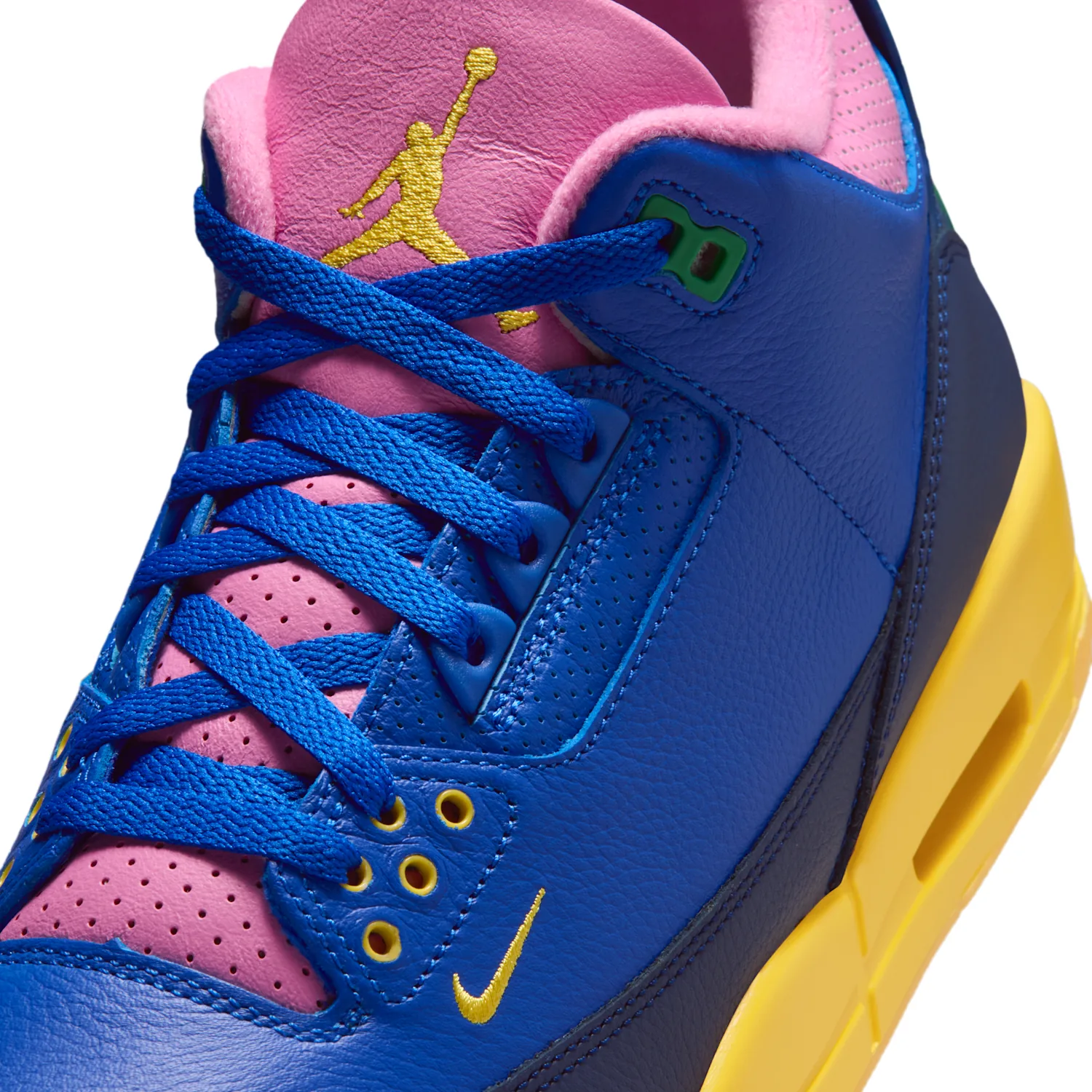 Air Jordan 3 Retro OG "Brazil" image 9