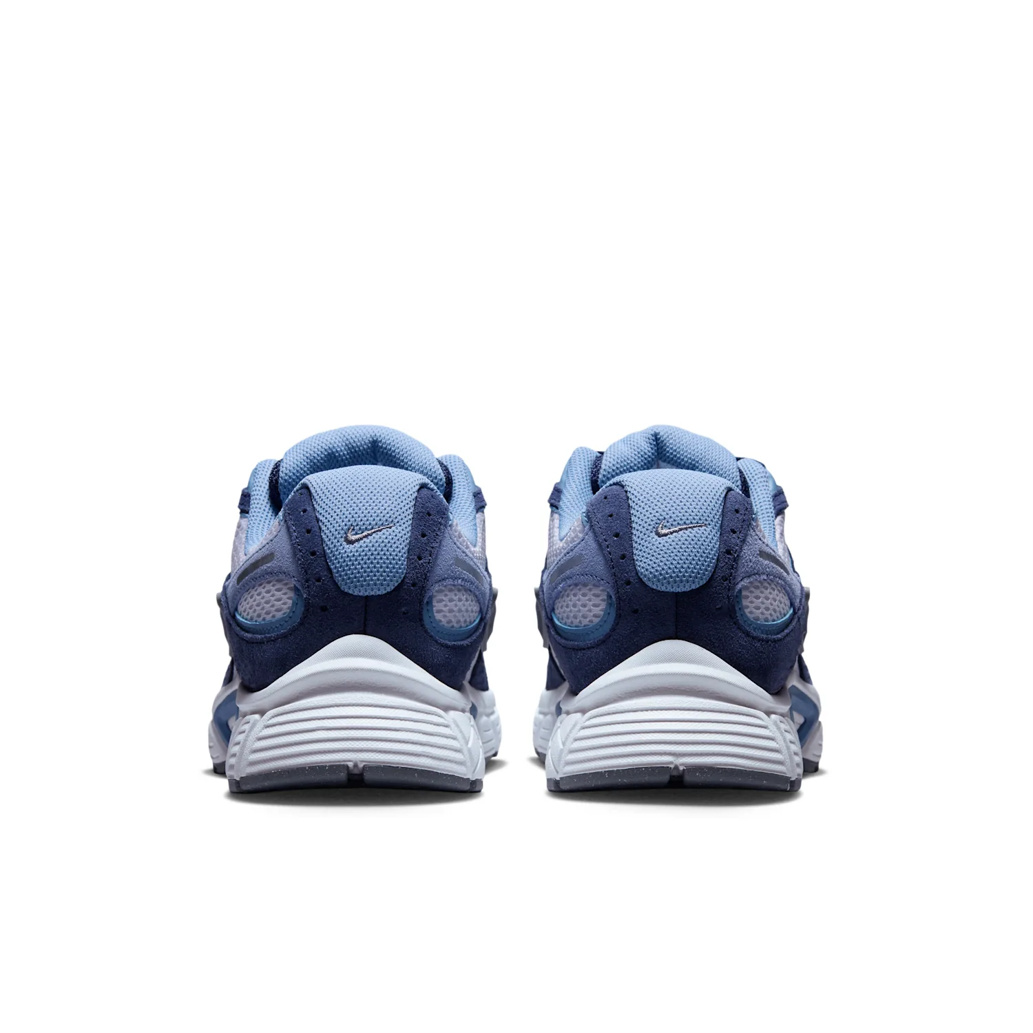 Nike V5 RNR Suede image 6