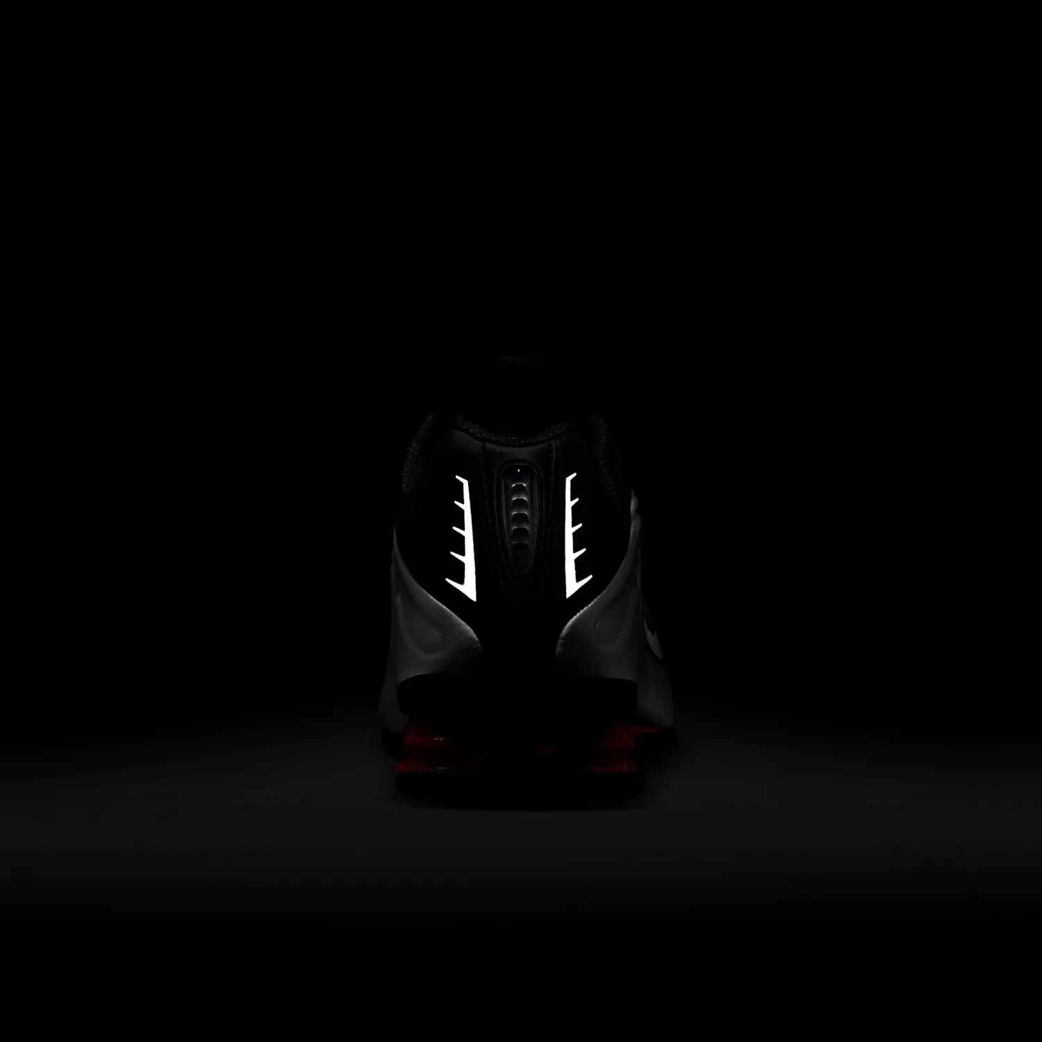 Nike Shox R4 image 10