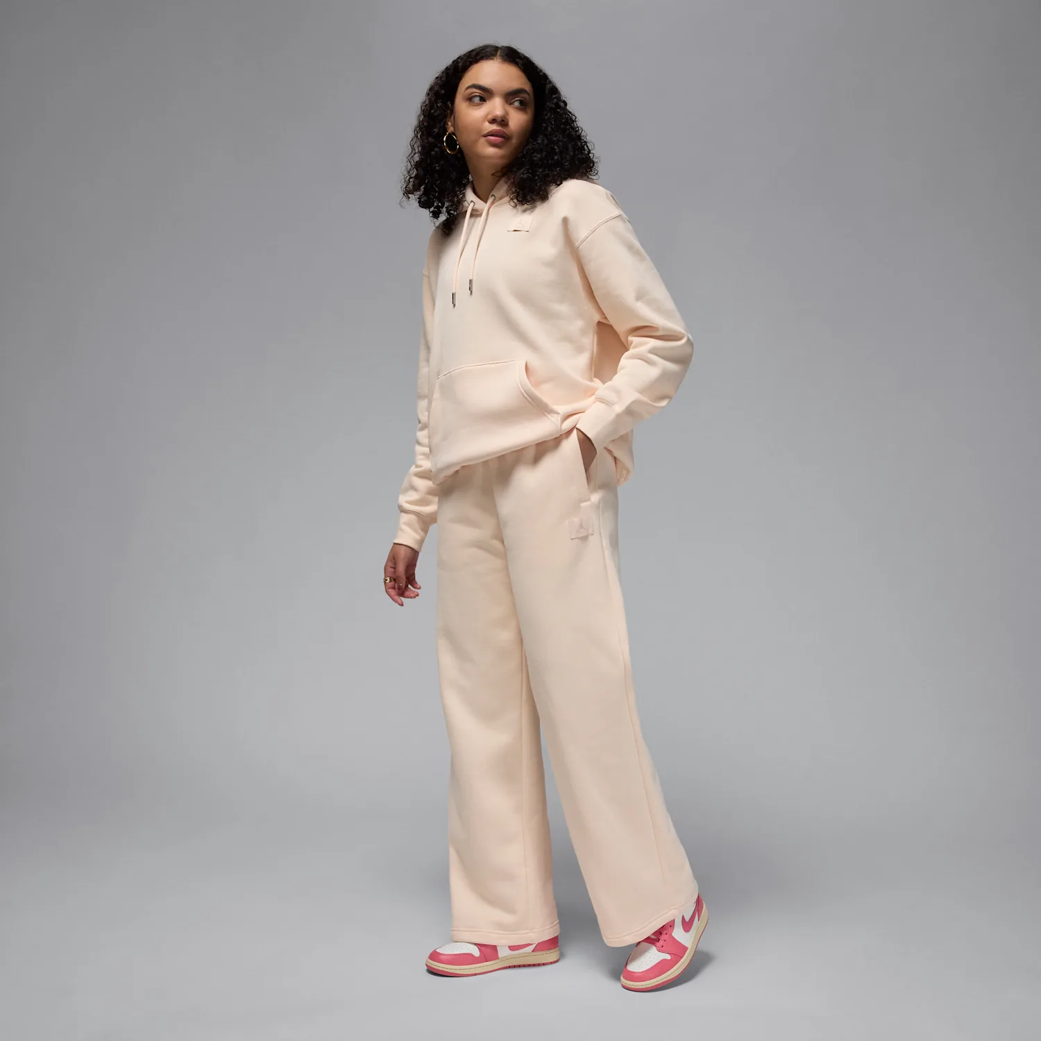 Air Jordan 1 Mid image 9