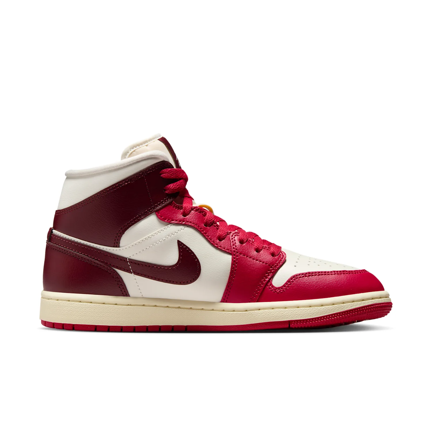 Air Jordan 1 Mid image 3