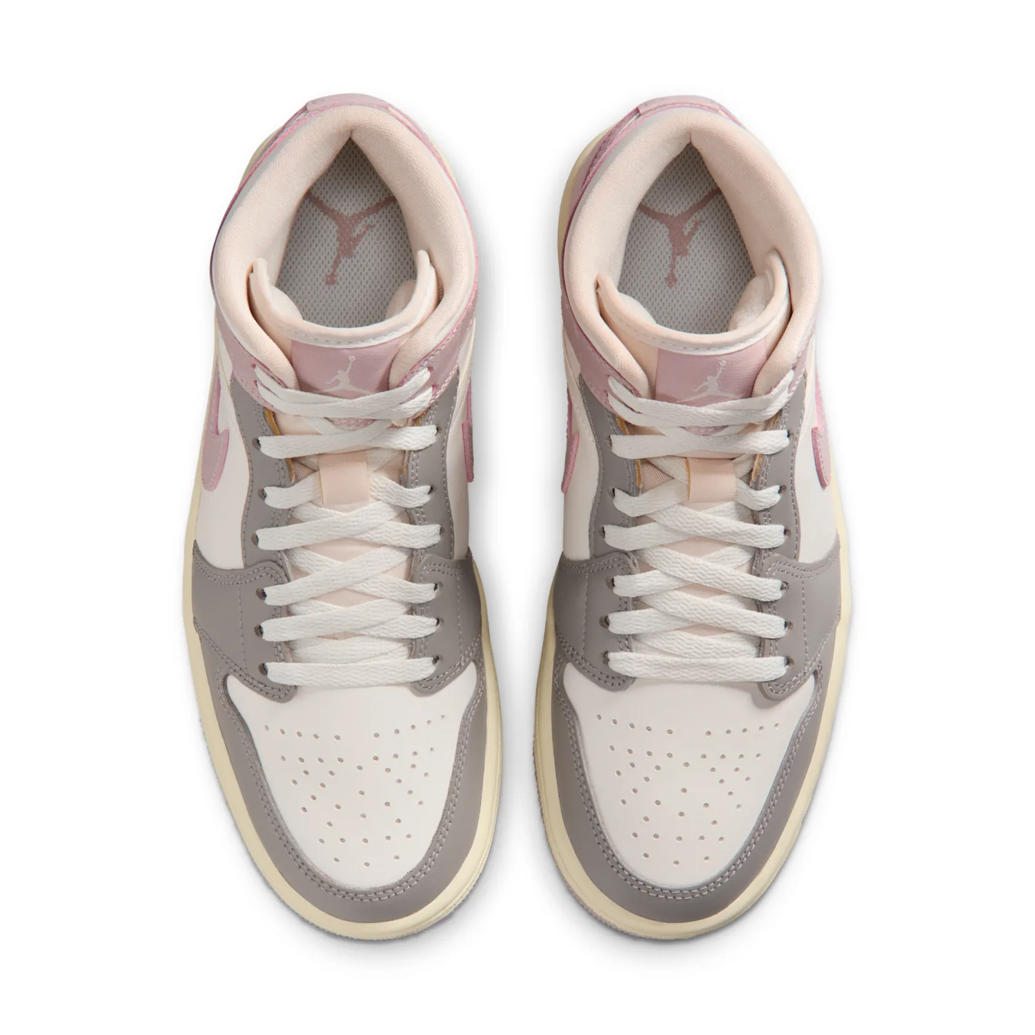 Air Jordan 1 Mid image 4