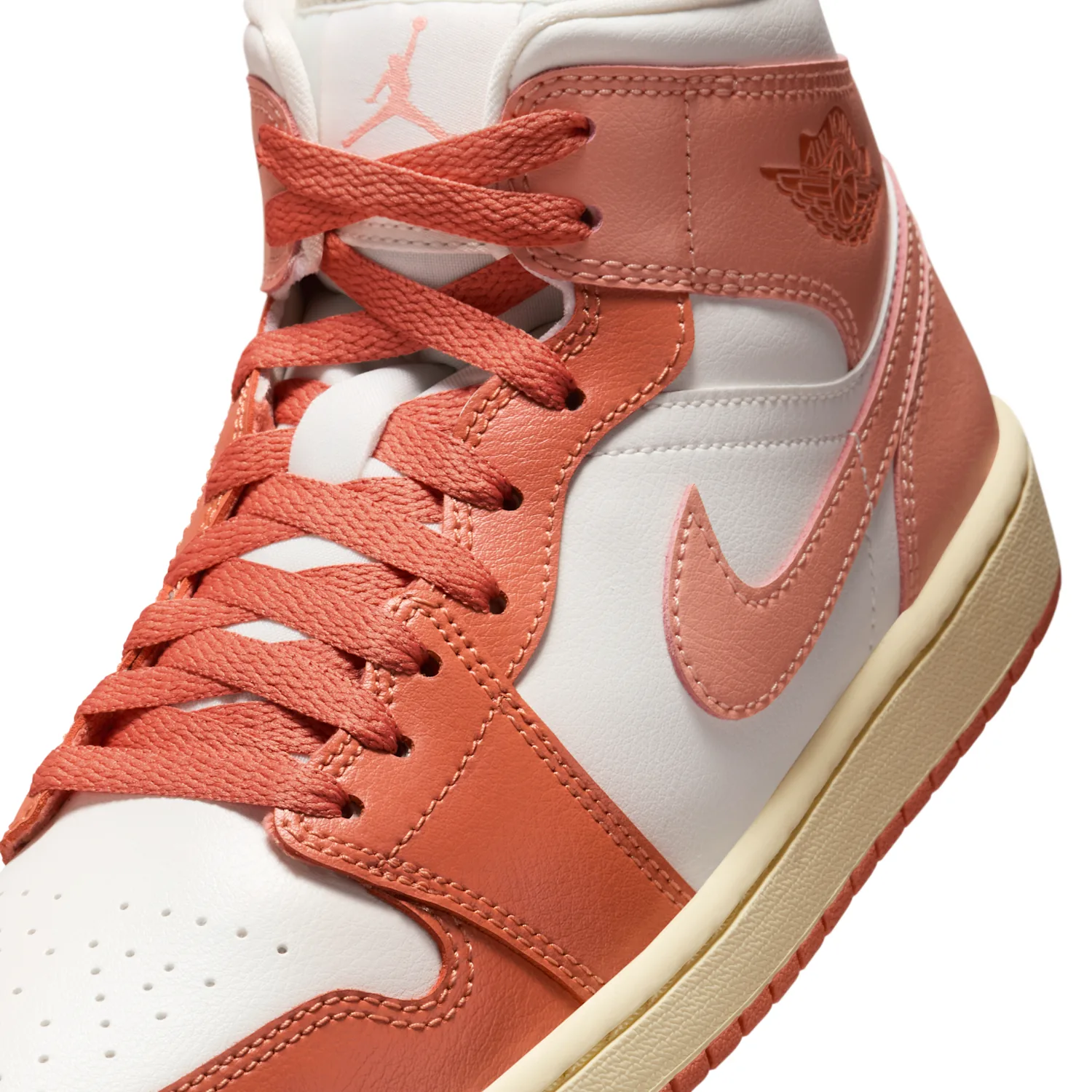 Air Jordan 1 Mid image 7
