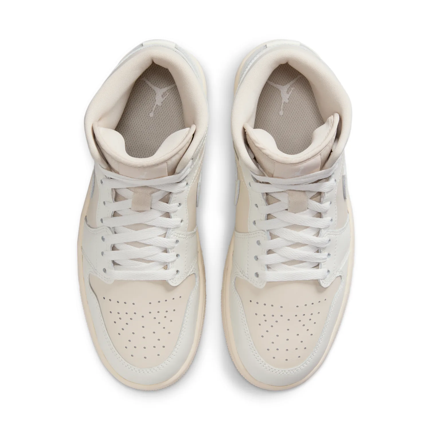 Air Jordan 1 Mid image 4