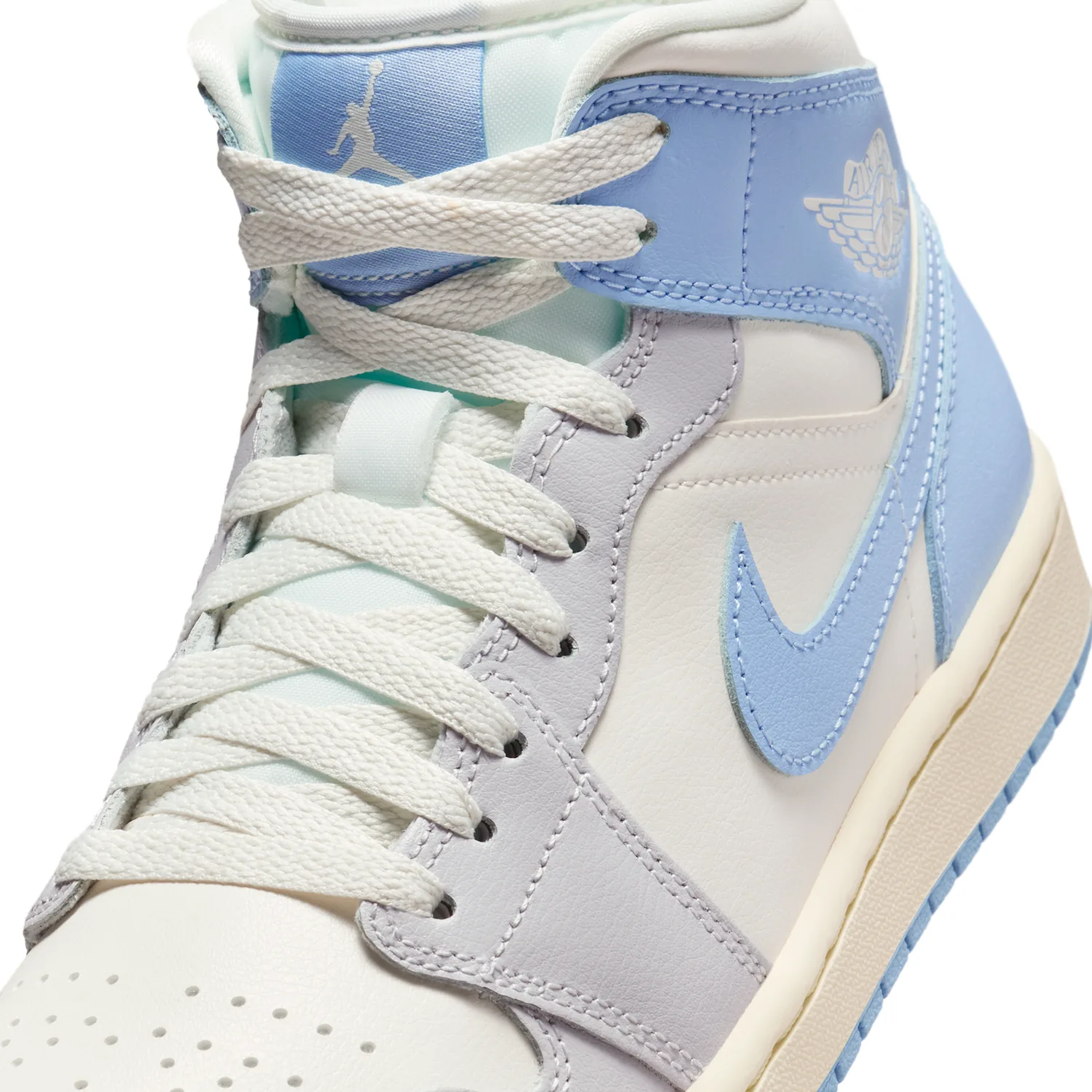 Air Jordan 1 Mid image 7