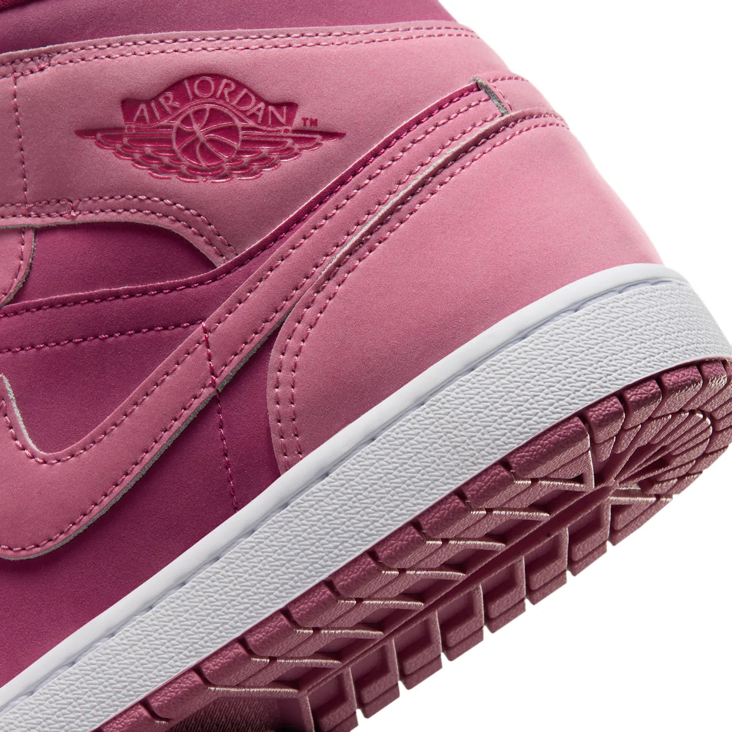 Air Jordan 1 Mid image 8
