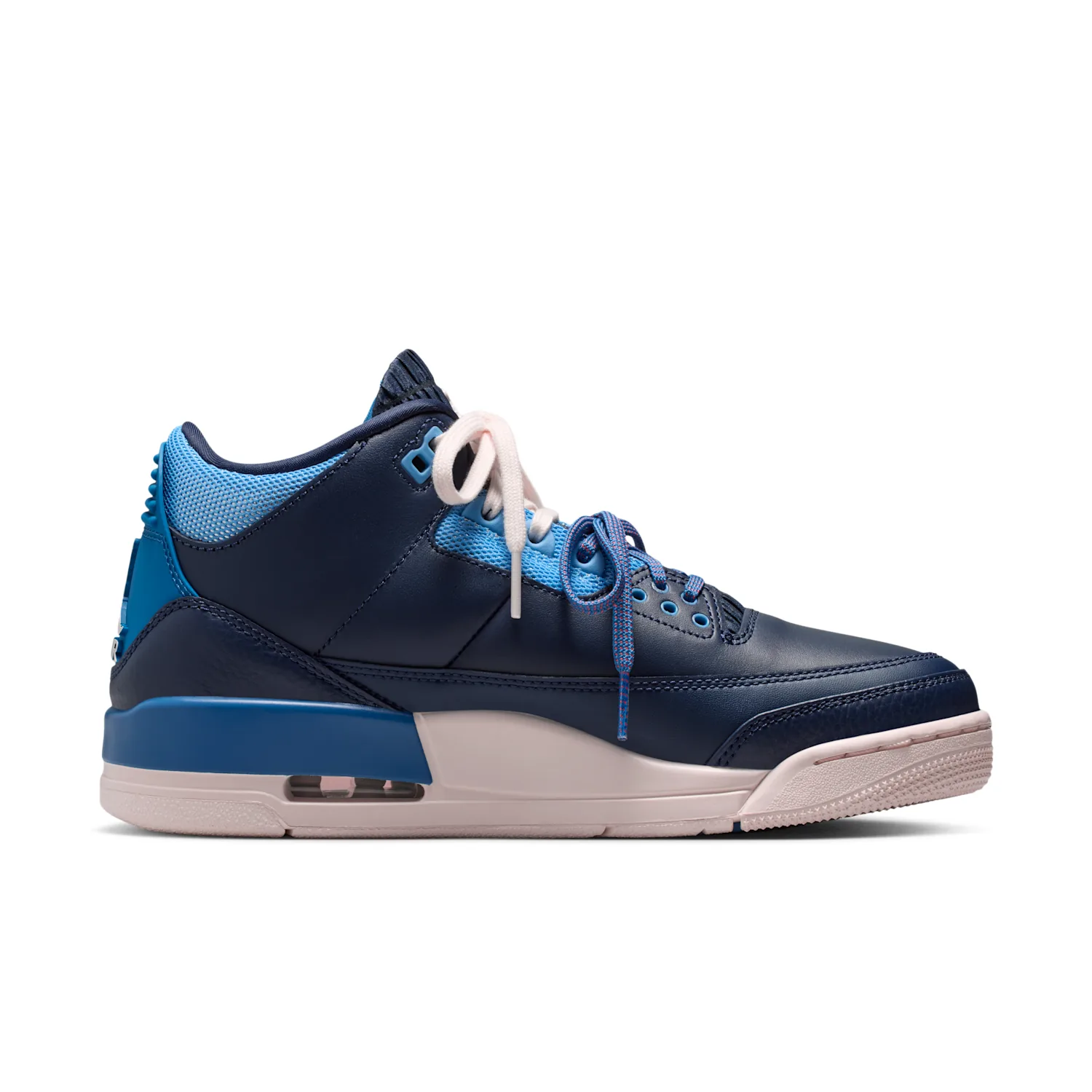 Air Jordan 3 Retro "Sport Renaissance" image 3