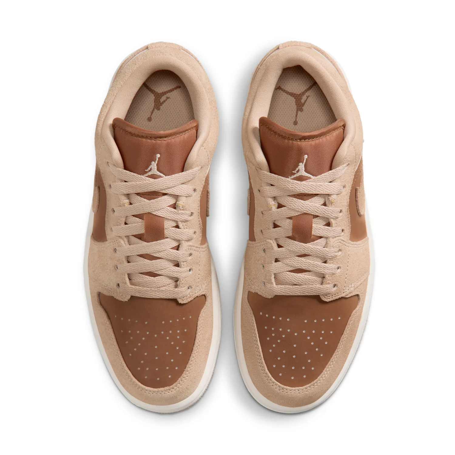 Air Jordan 1 Low image 4