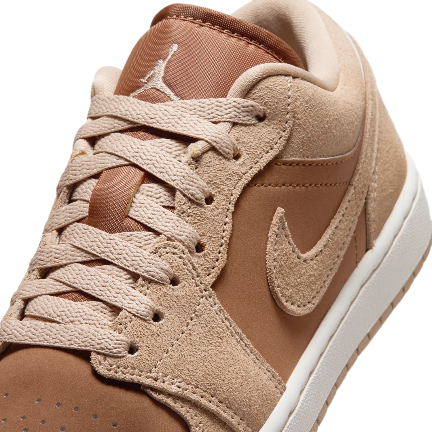 Air Jordan 1 Low image 7