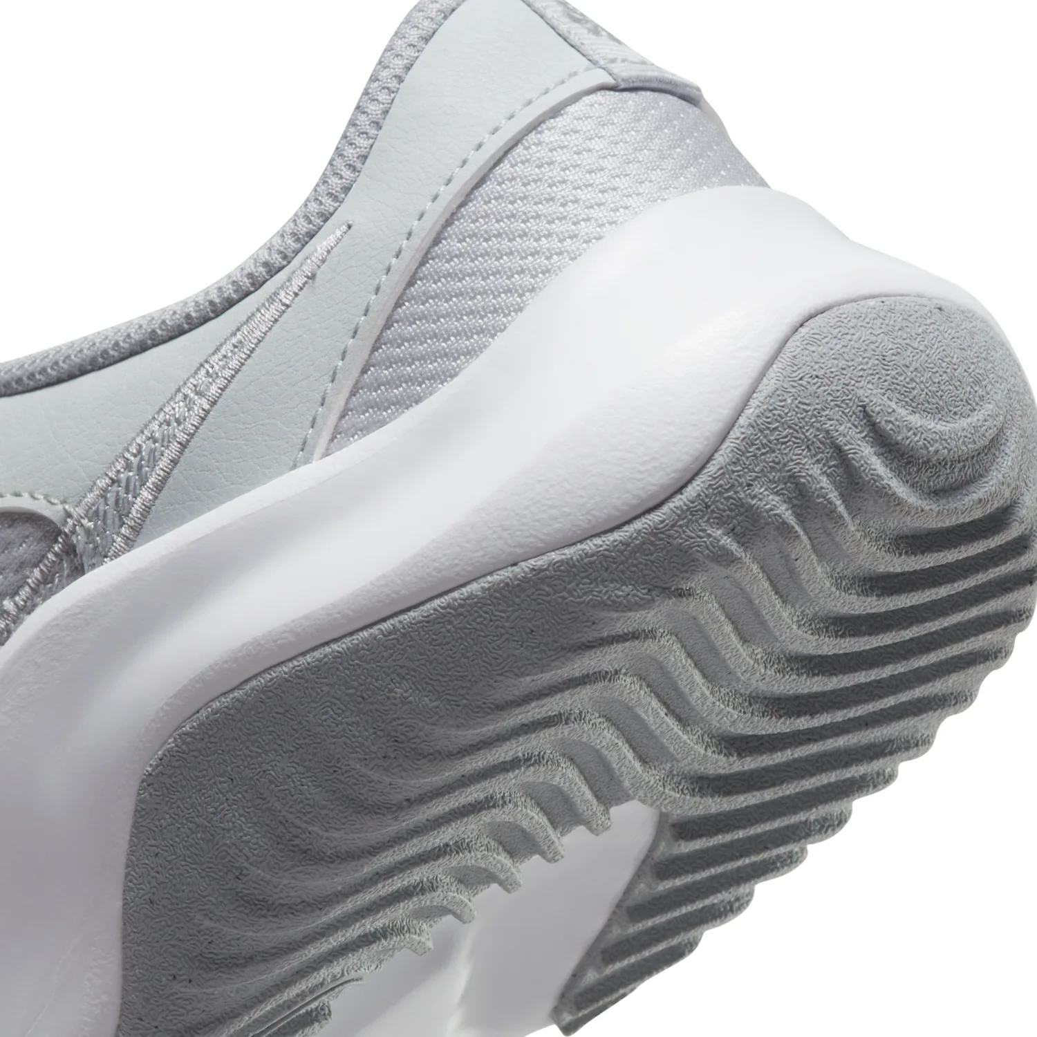 Nike Legend Essential 3 Next Nature image 8