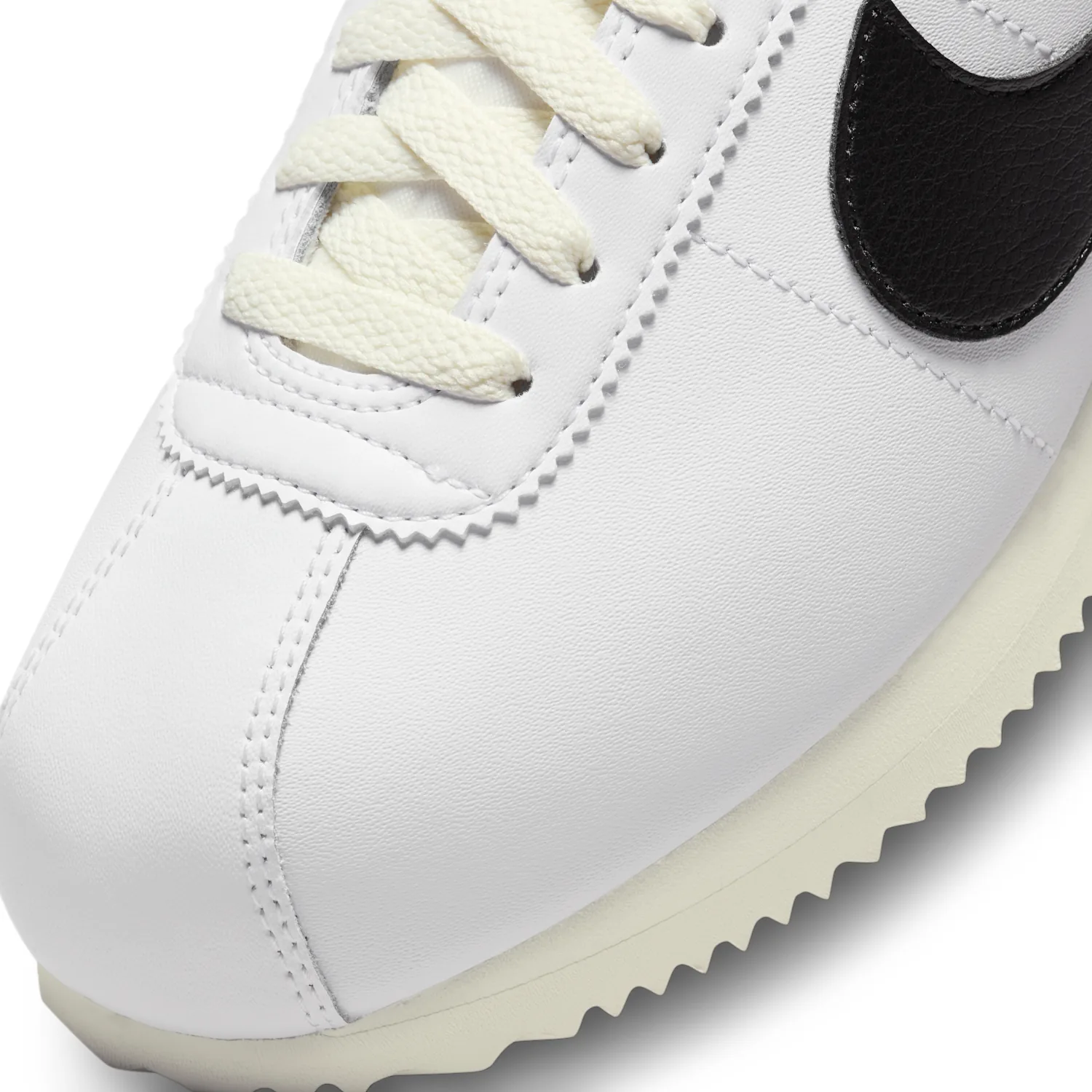 Nike Cortez Leather image 8