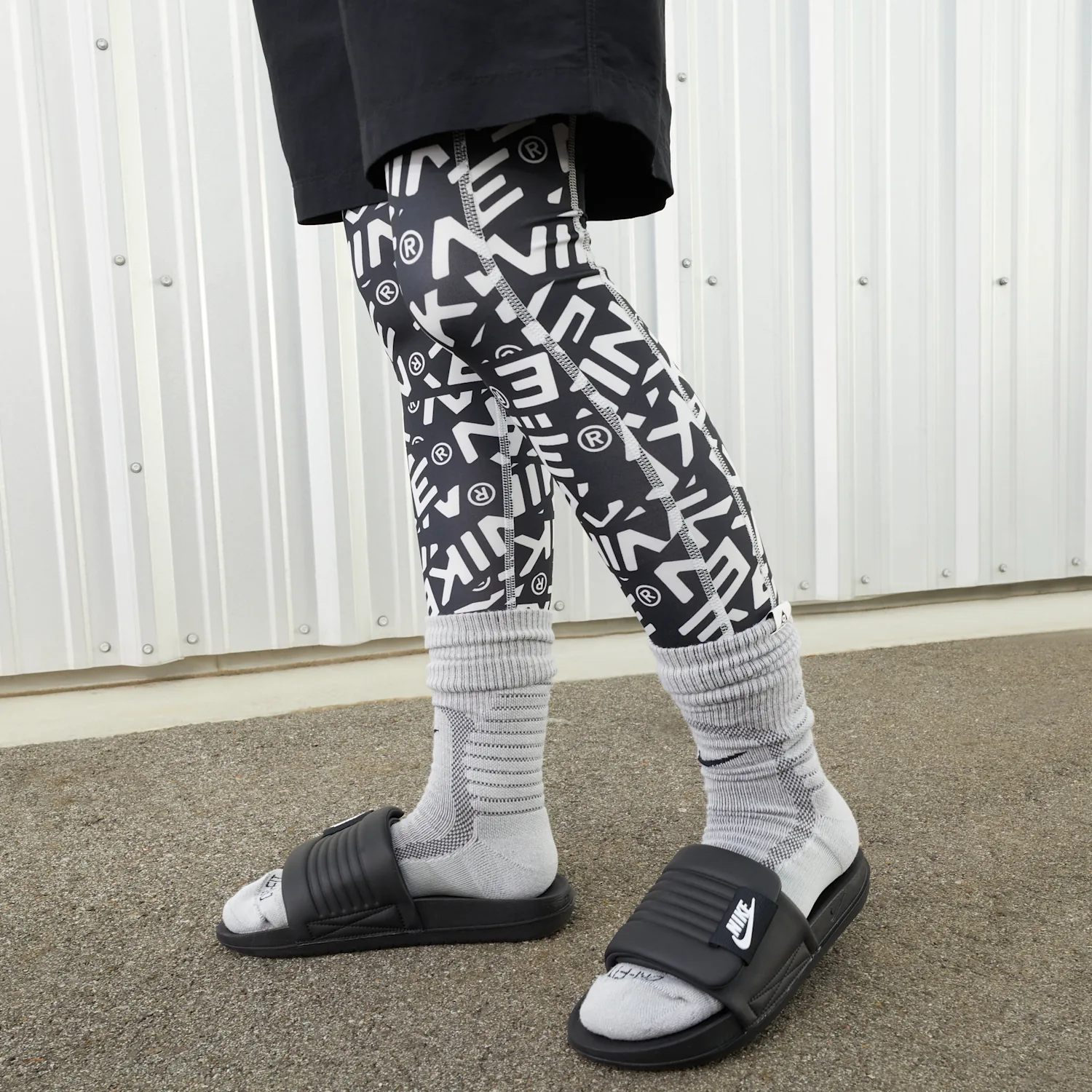 Nike Offcourt Adjust image 8