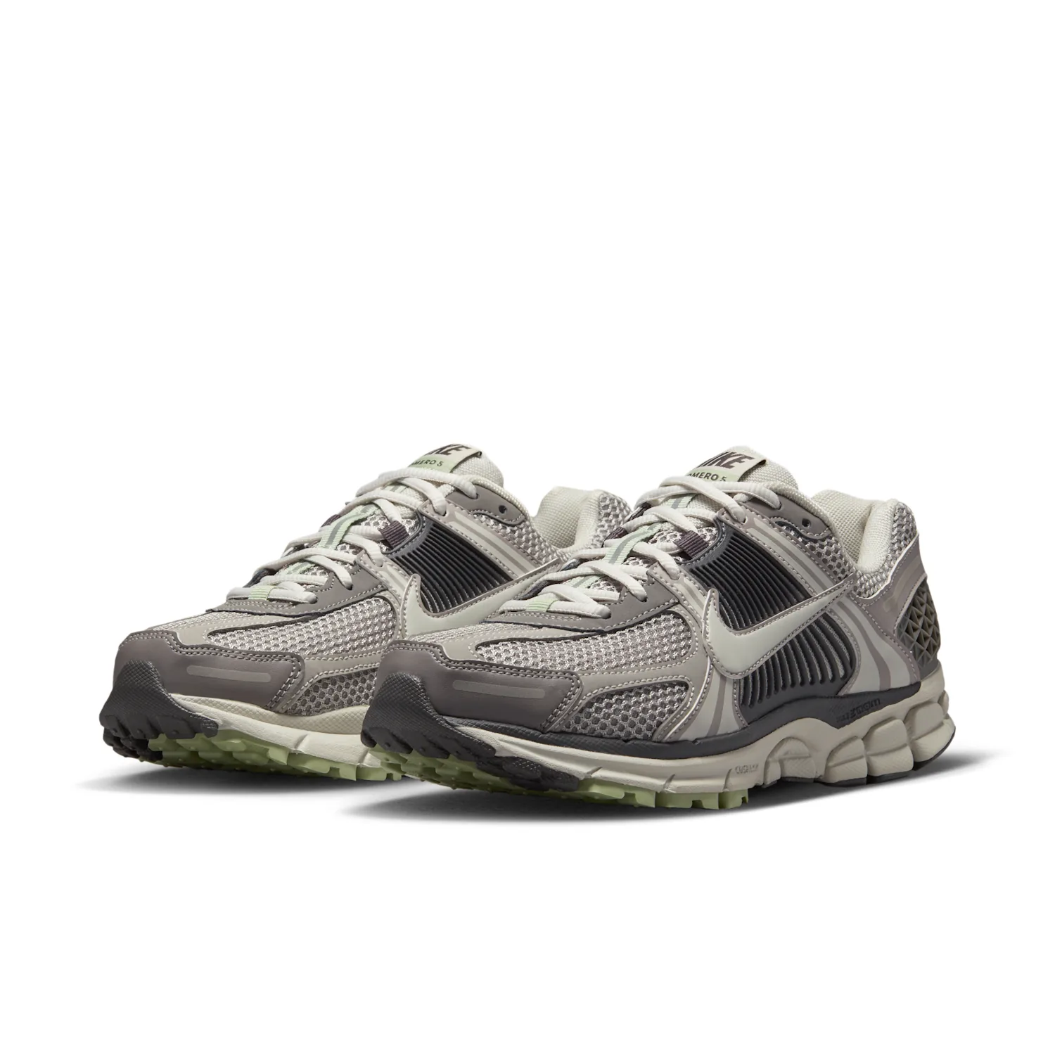 Nike Zoom Vomero 5 image 11