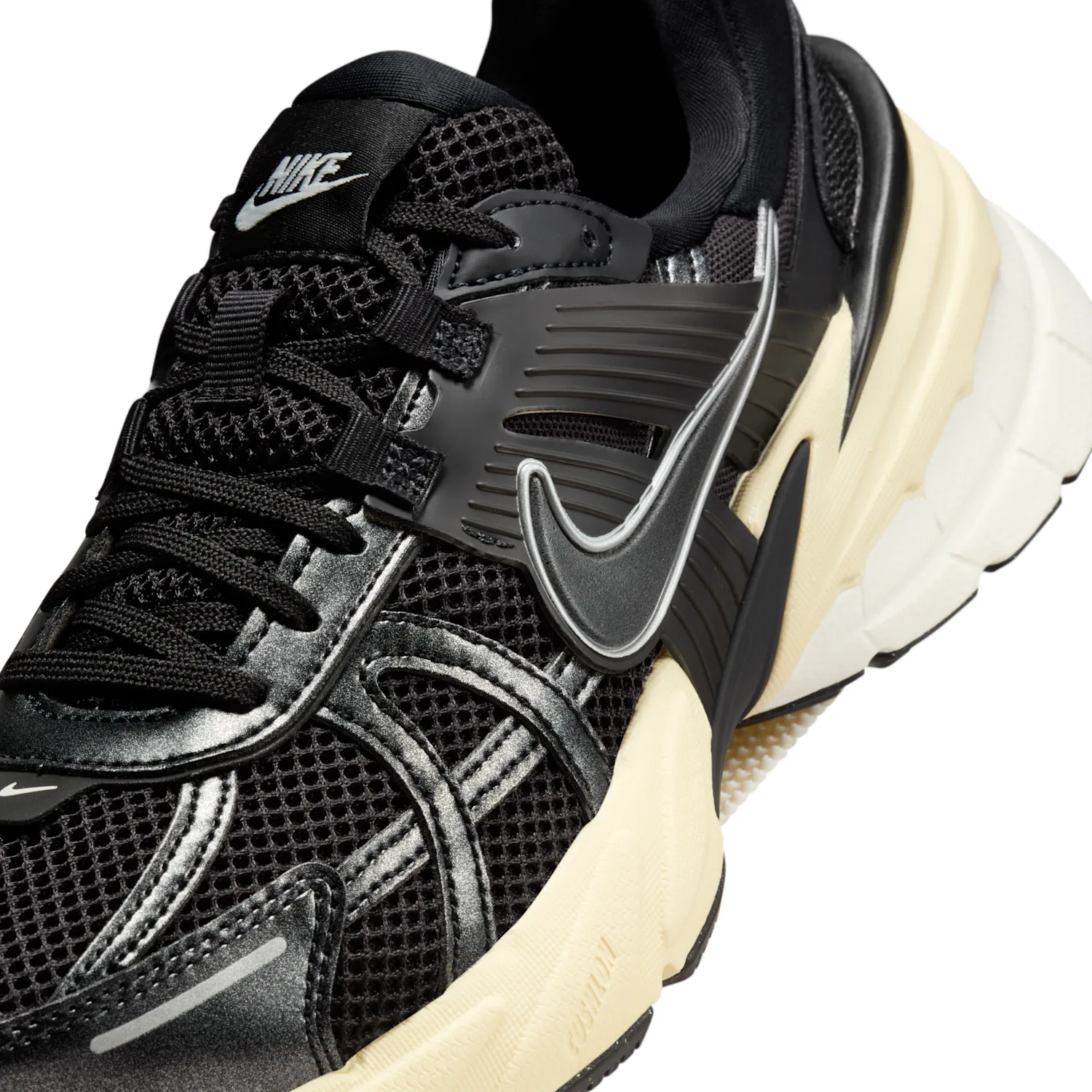 Nike V2K Run image 7