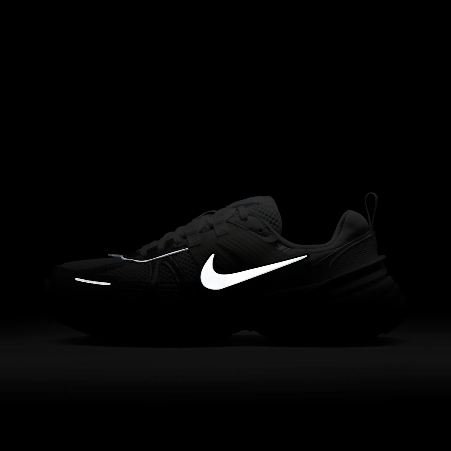 Nike V2K Run image 3