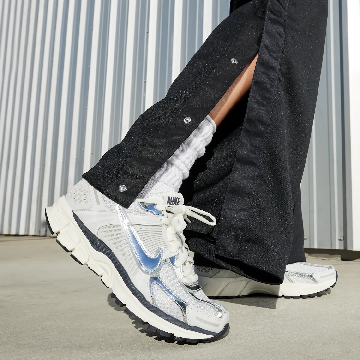 Nike Zoom Vomero 5 image 2