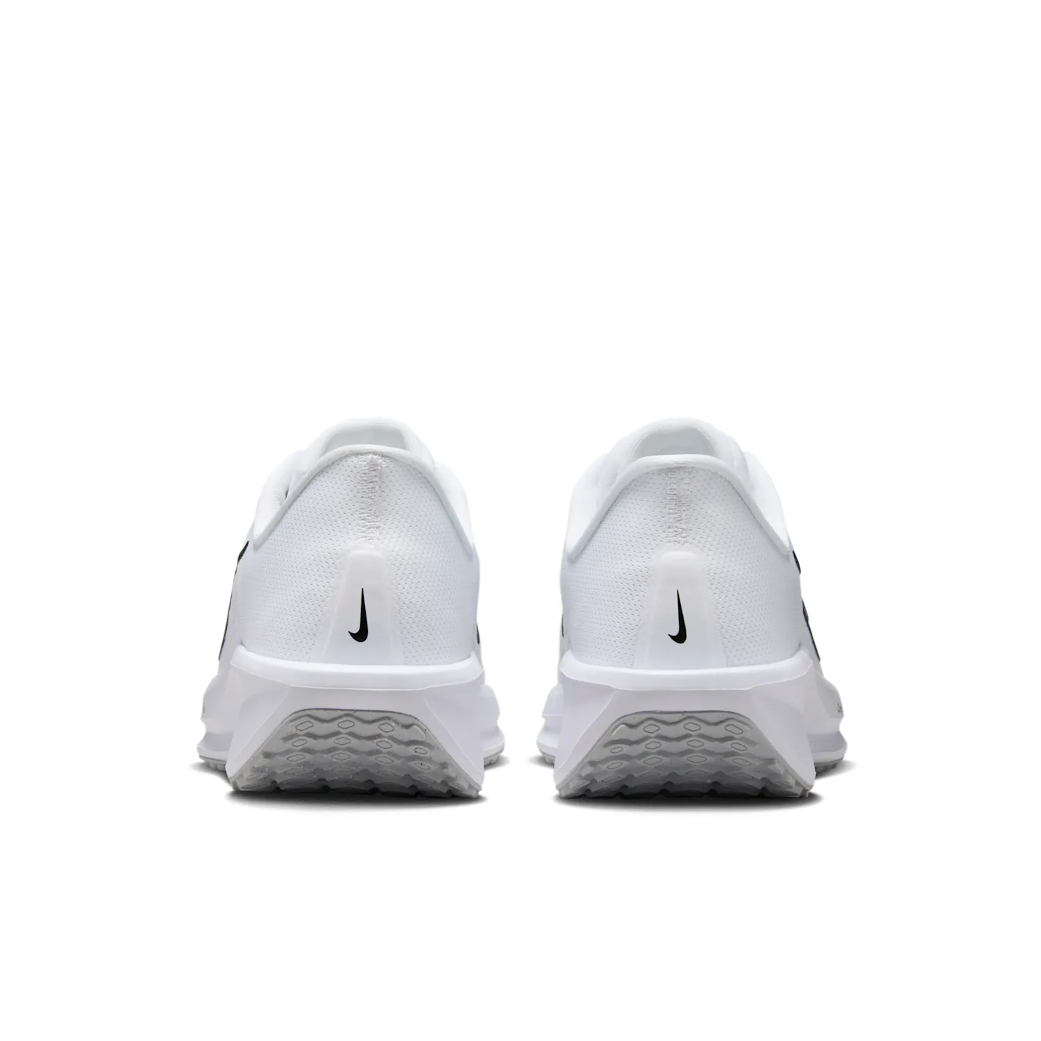 Nike Quest 6 image 6