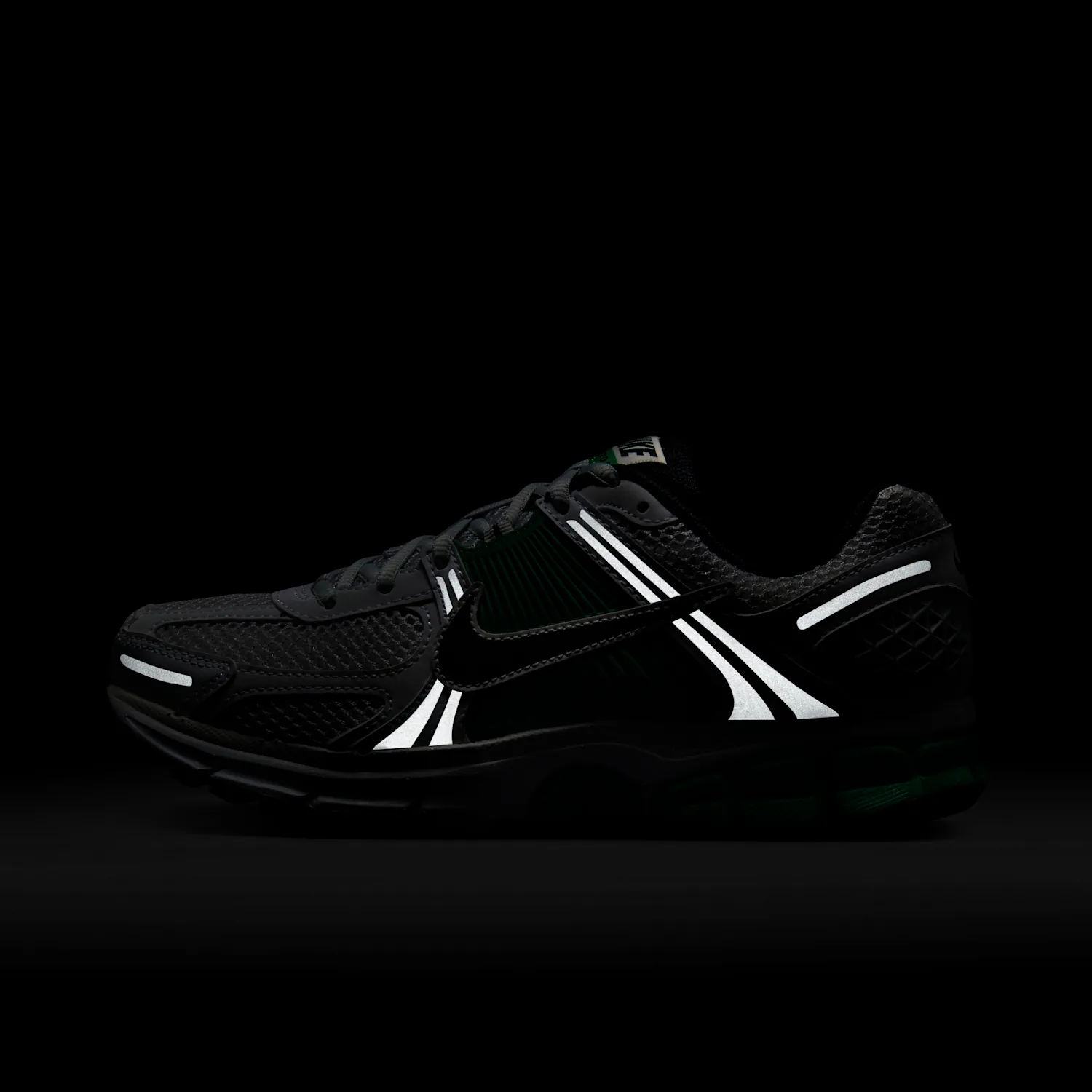 Nike Zoom Vomero 5 image 3