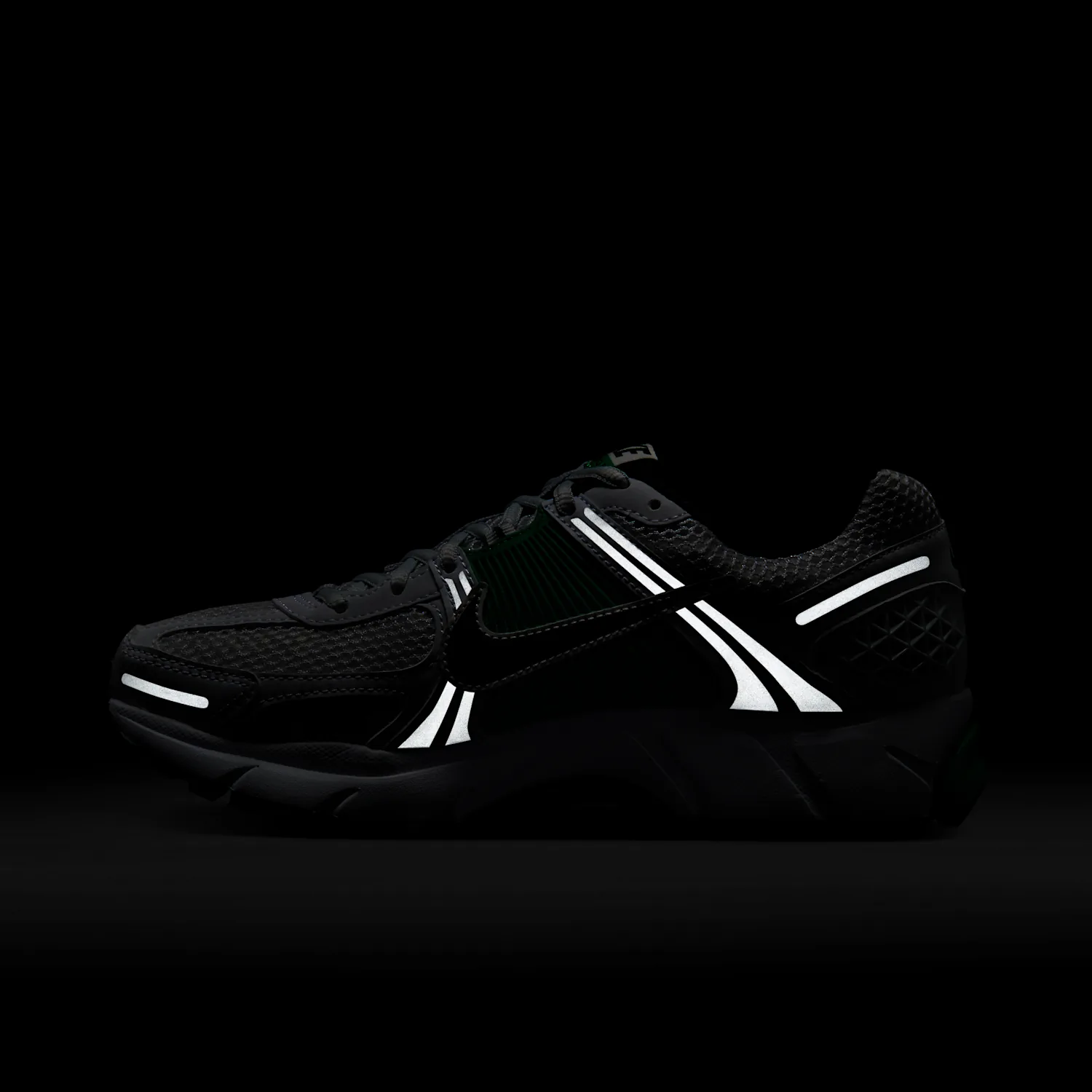 Nike Zoom Vomero 5 image 4
