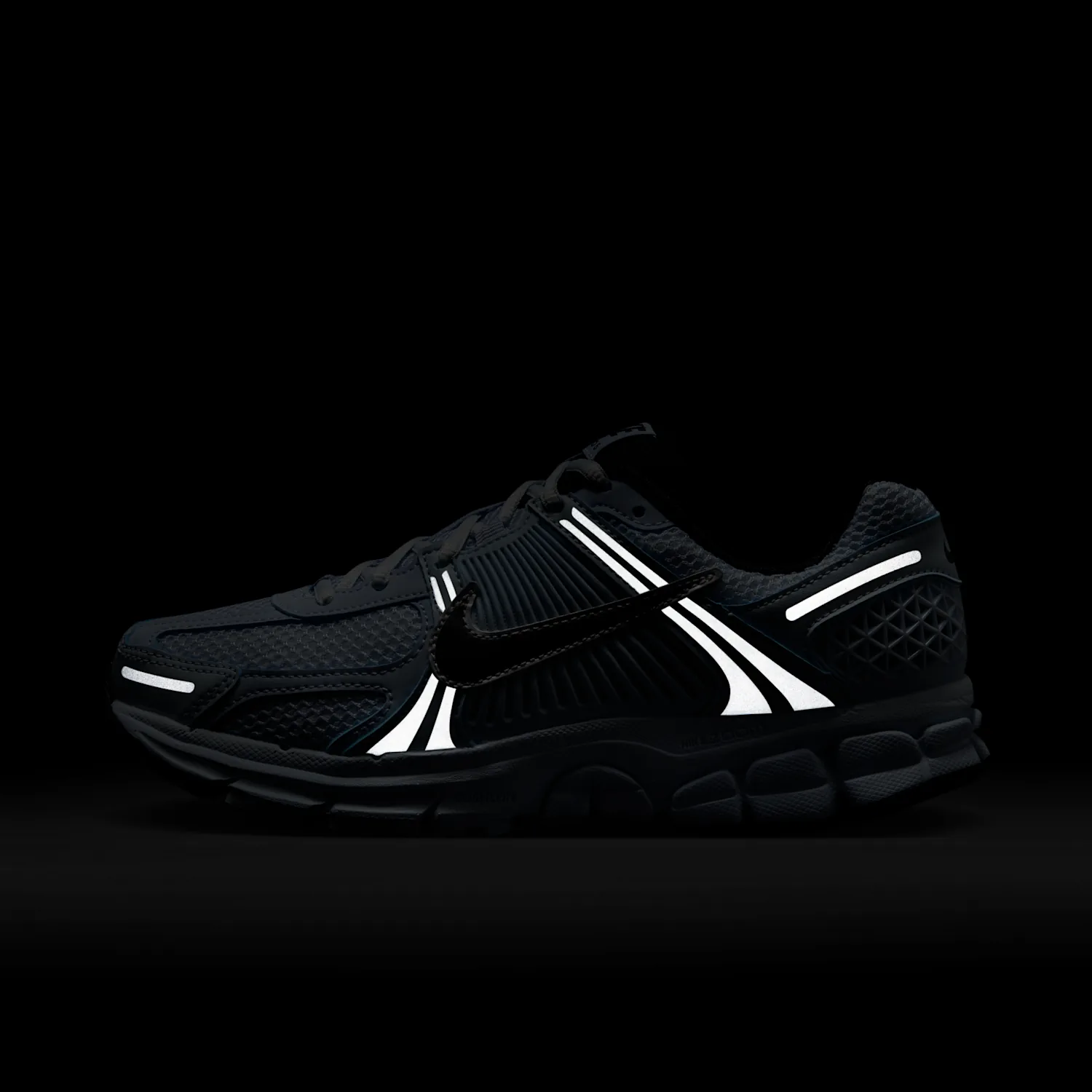 Nike Zoom Vomero 5 image 3