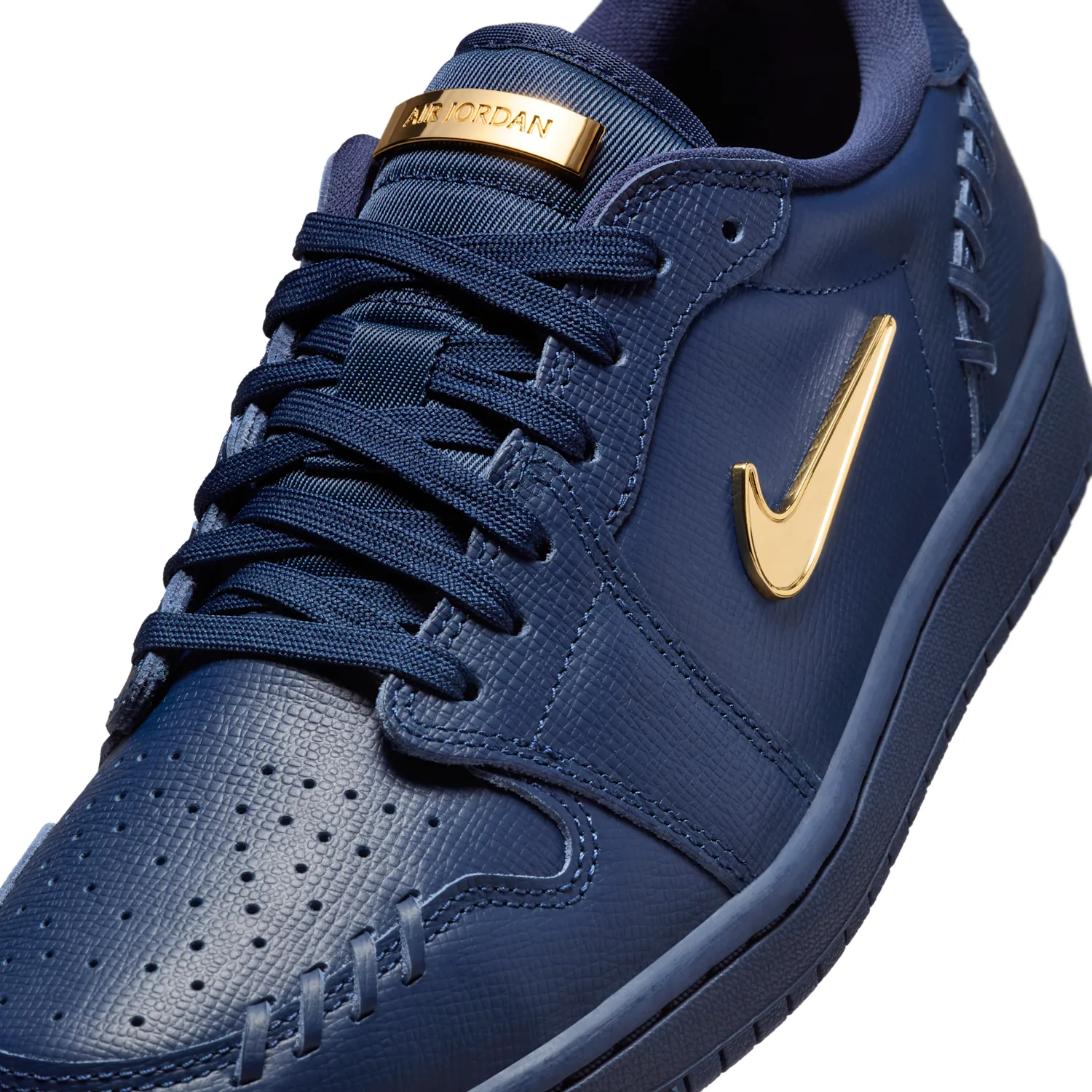 Air Jordan 1 Low Method of Make image 9